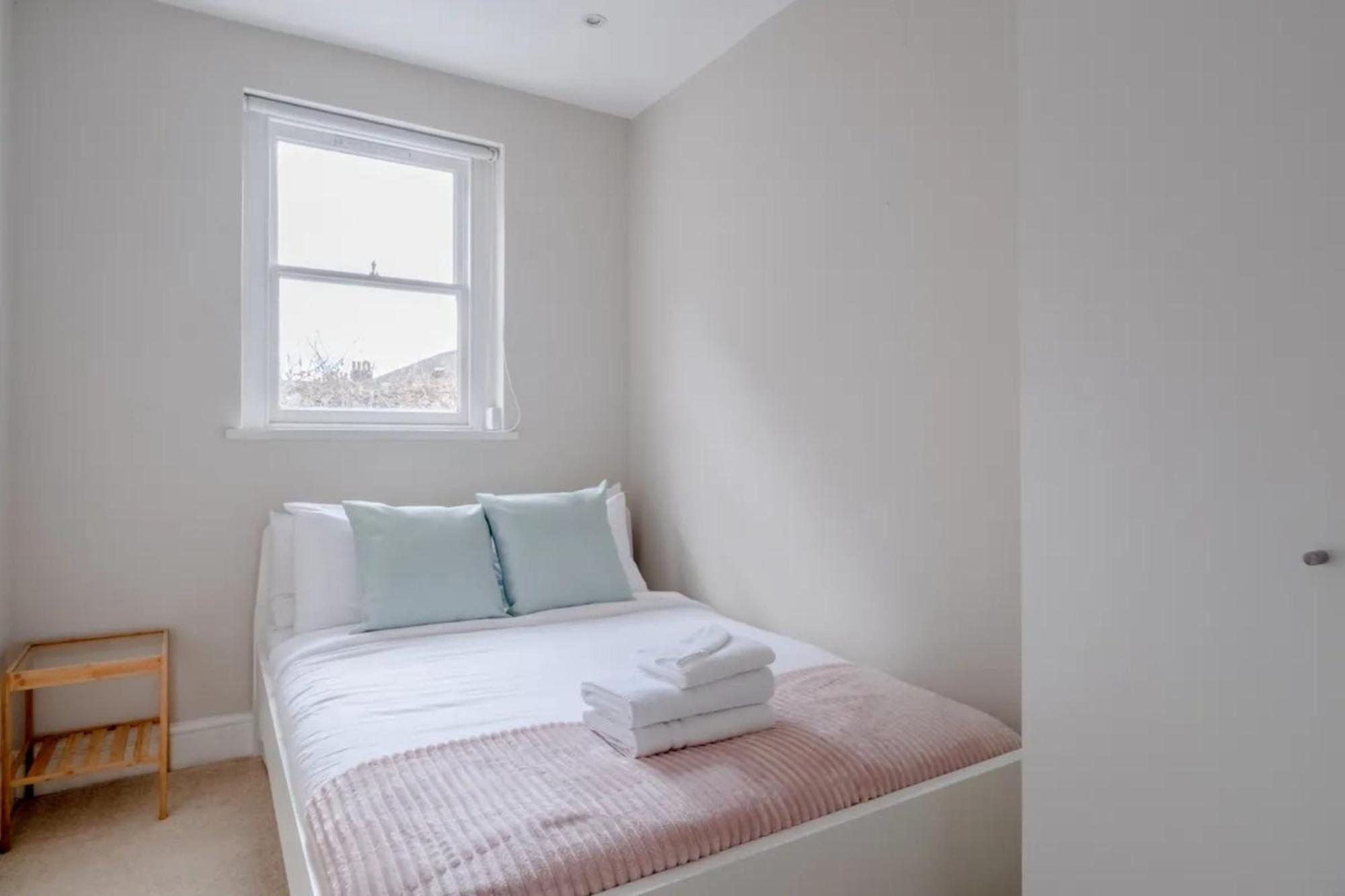 Airy 2 Bedroom Next To Clapham Common Appartamento