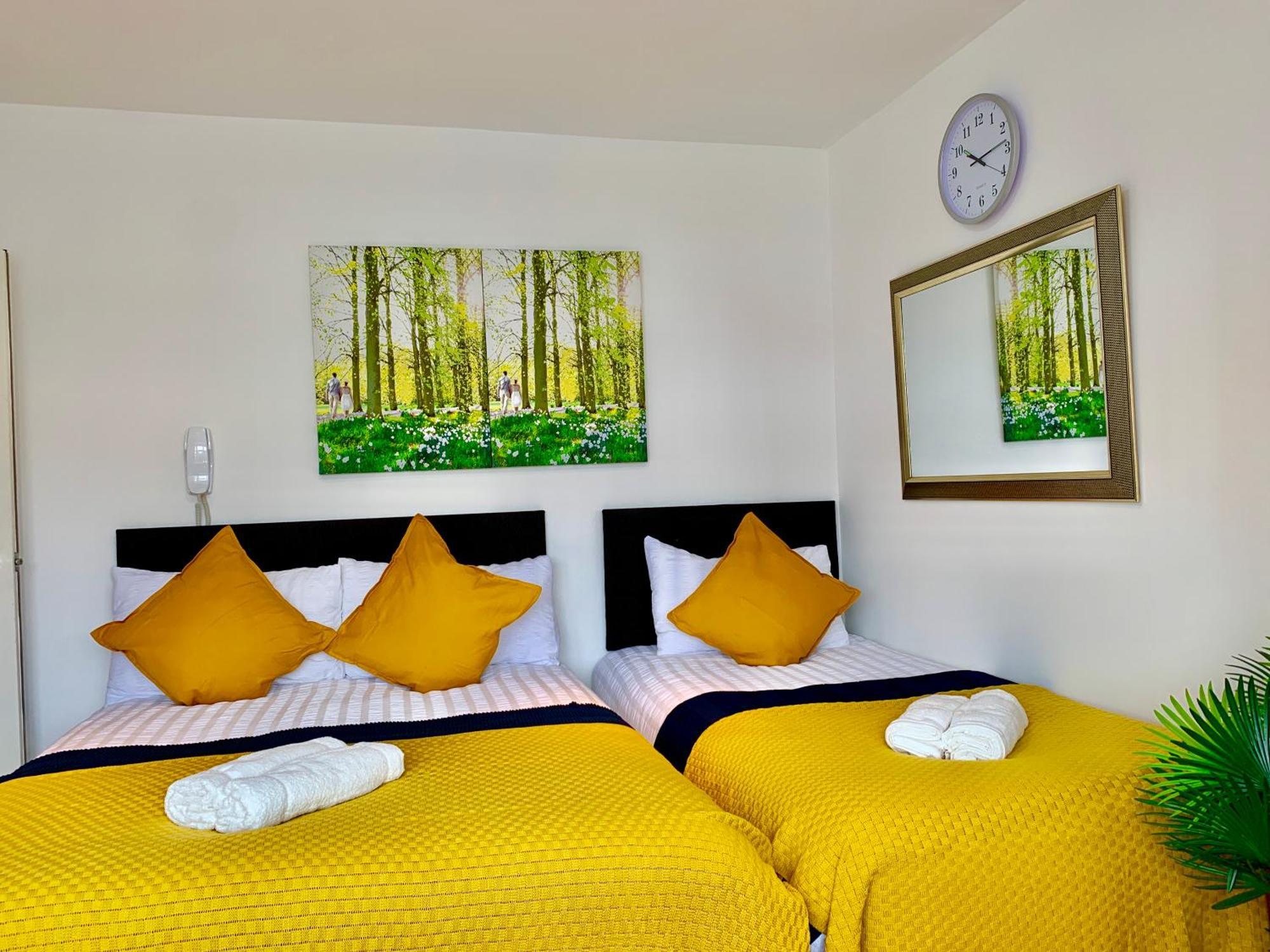 Apartments, Private Bathroom, Kitchenette, Parking, Np6 Lejlighed London