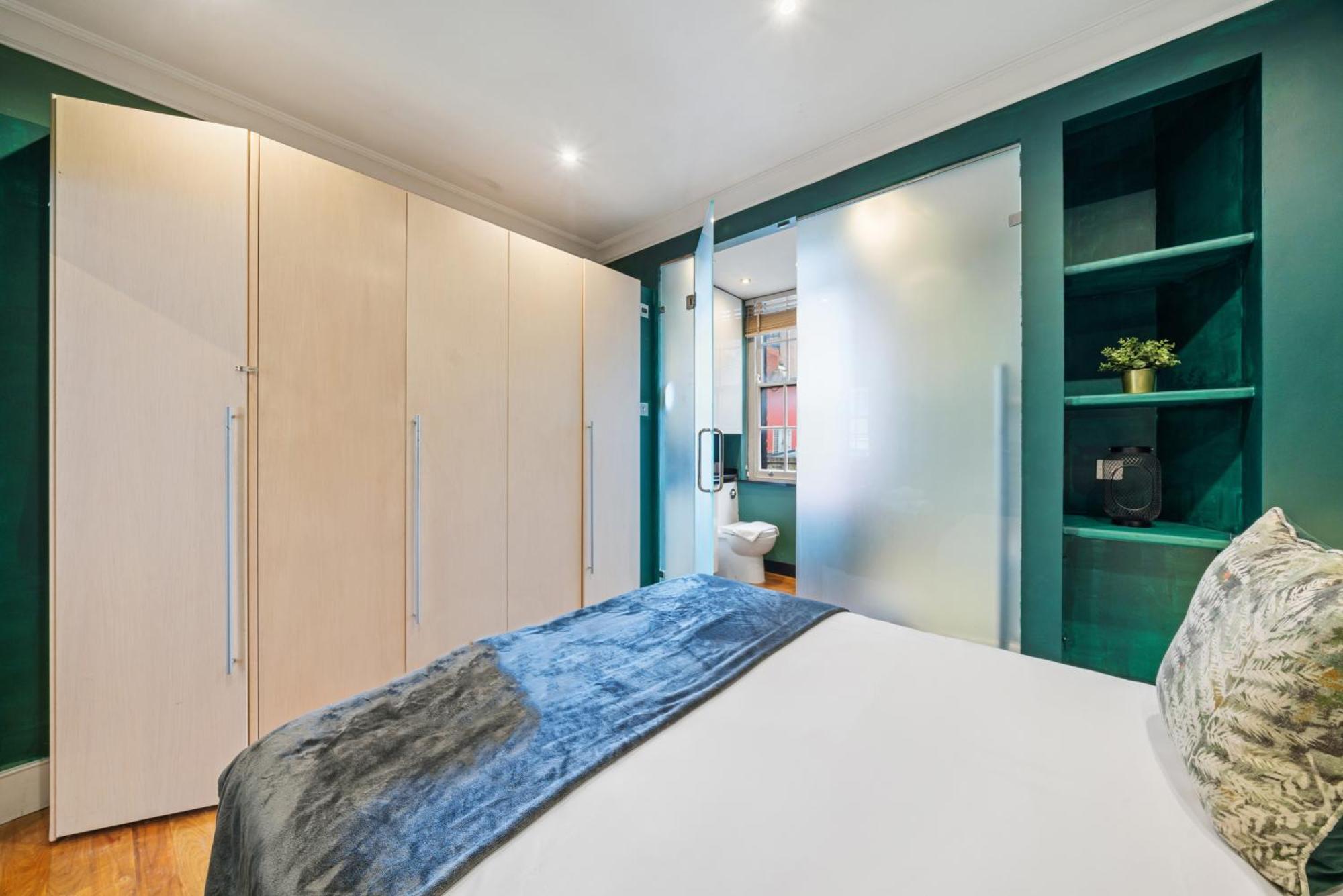 Fantastic One Bedroom In Soho Lägenhet