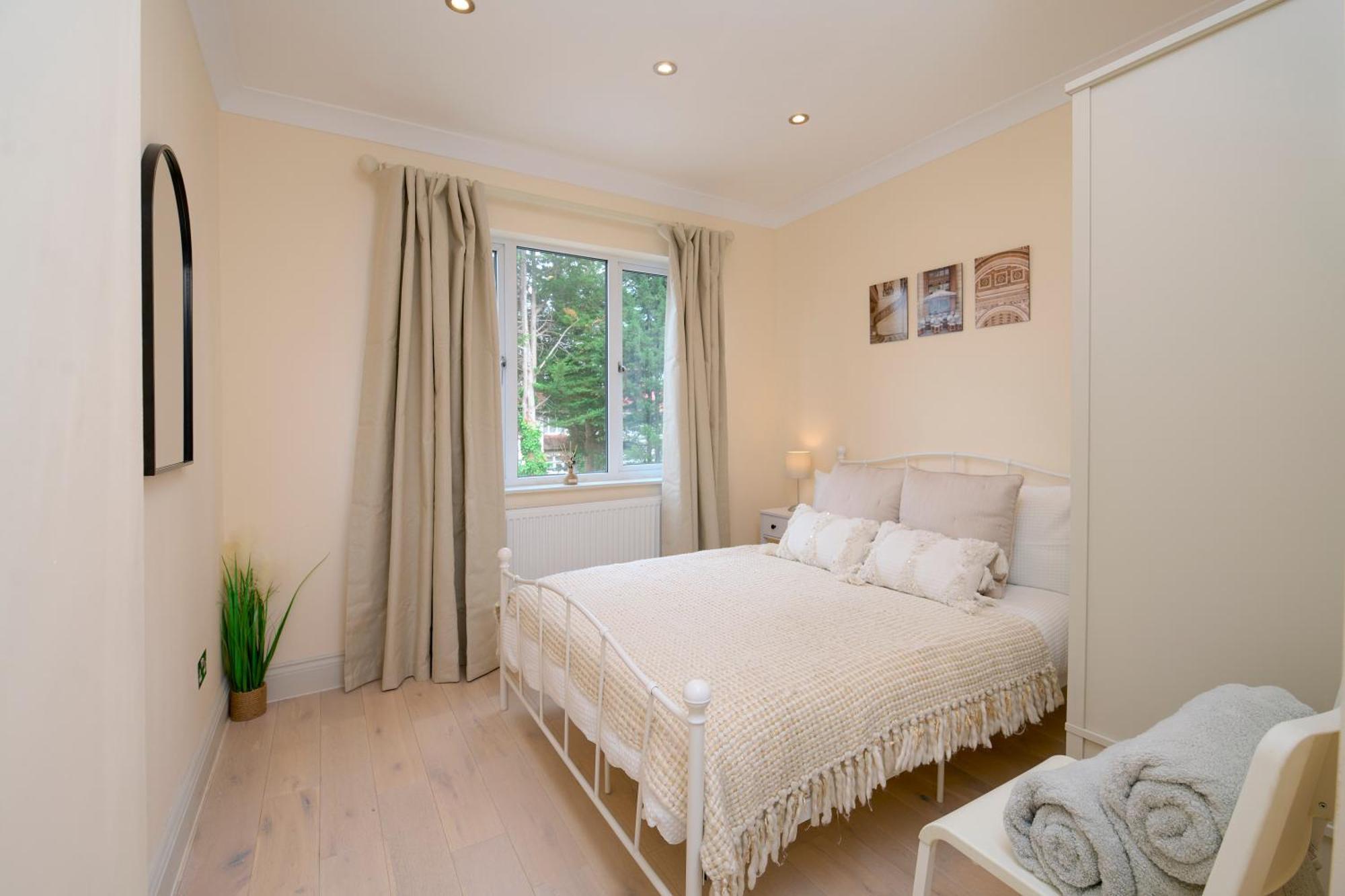 Stylish 4bed 2 Bath, Nw Large Semesterbostad *