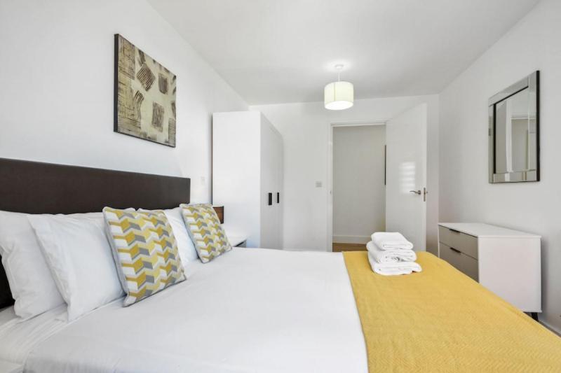 Cubo Canary Wharf Apartment