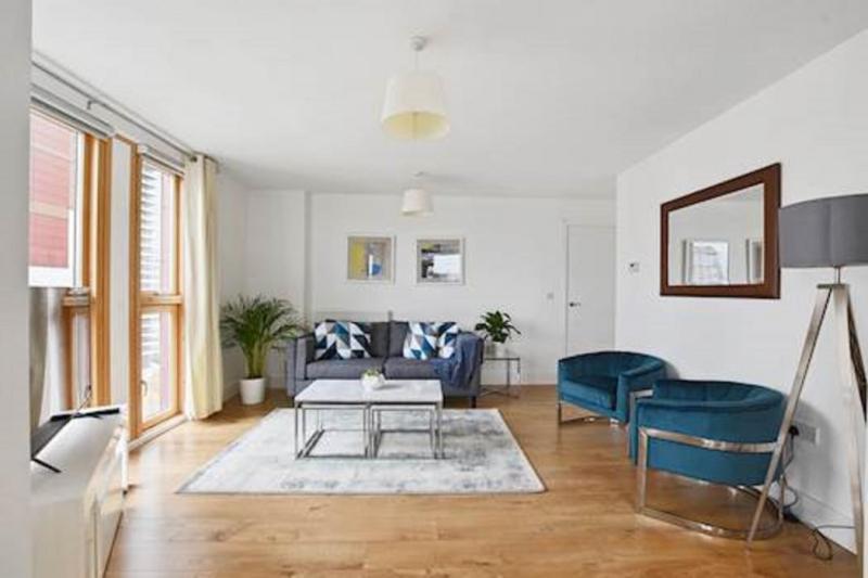 Cubo Canary Wharf Apartment London
