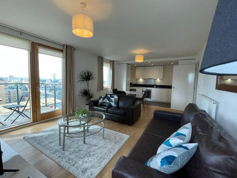 Cubo Canary Wharf * London