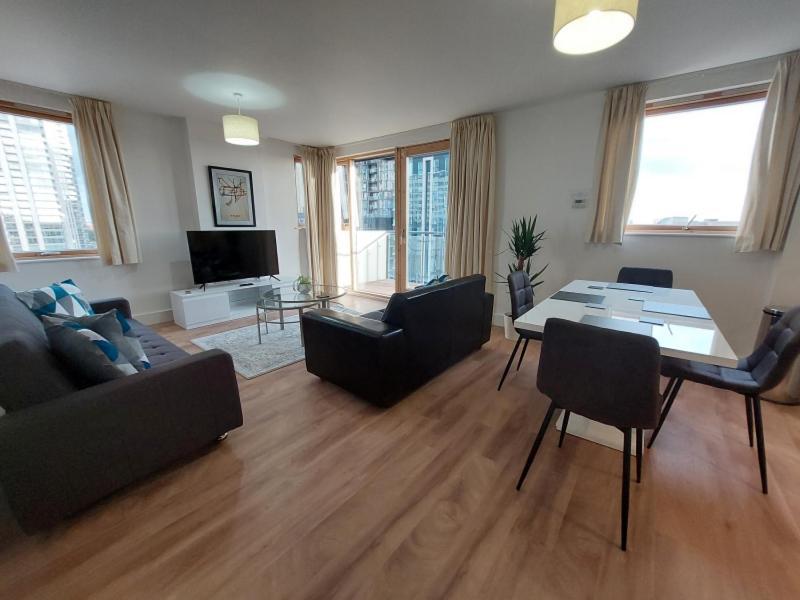 Cubo Canary Wharf Apartment