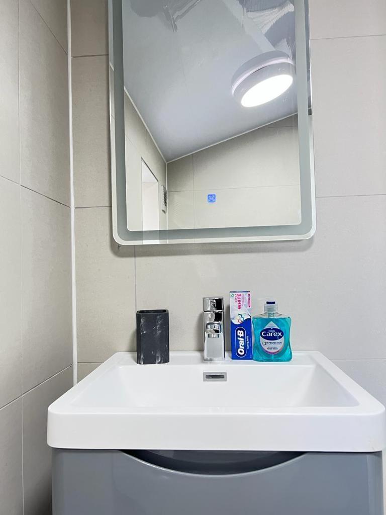 Apartment Studio London