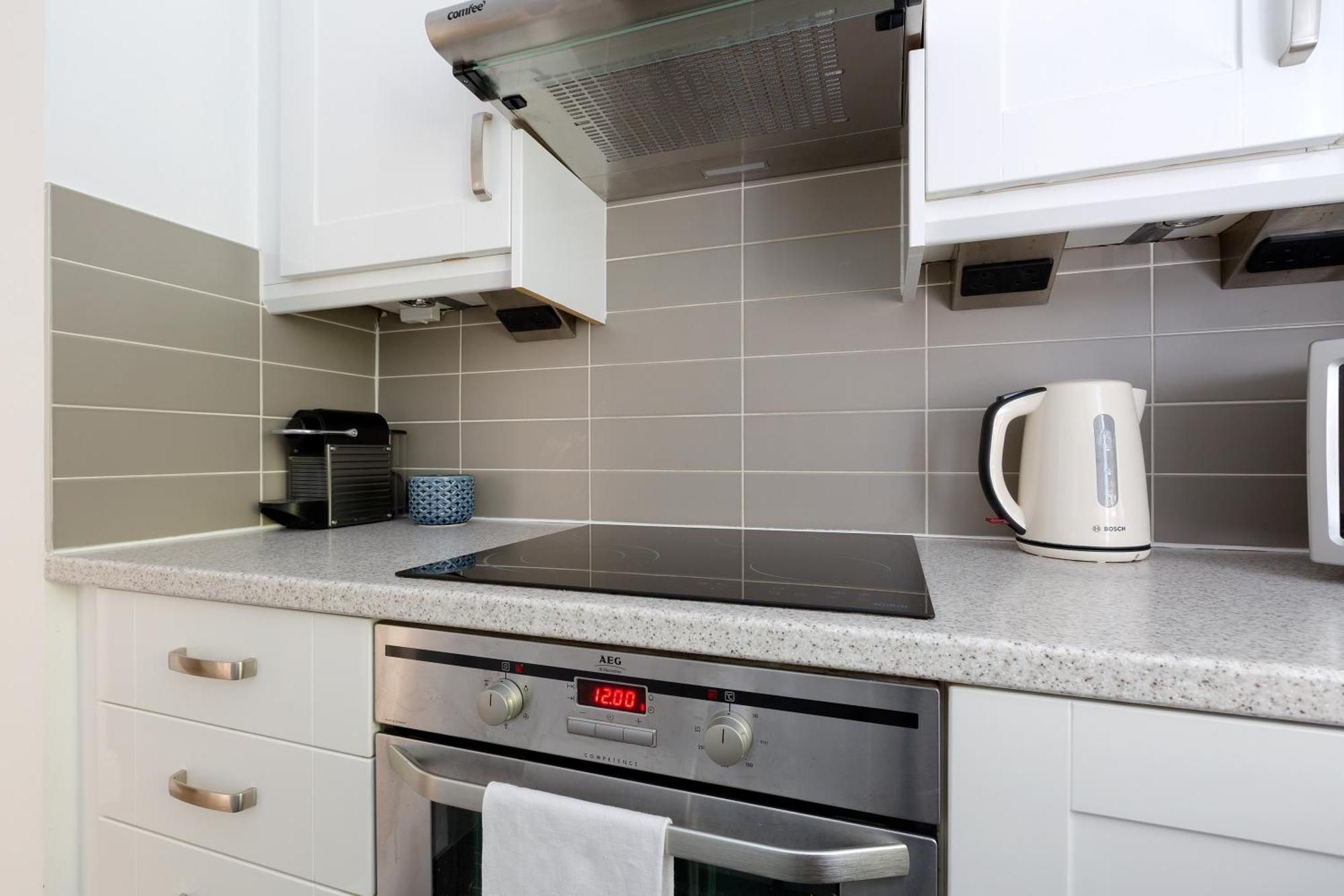 Cozy And Bright 1 Bedroom Apt In Knightsbridge Lejlighed London