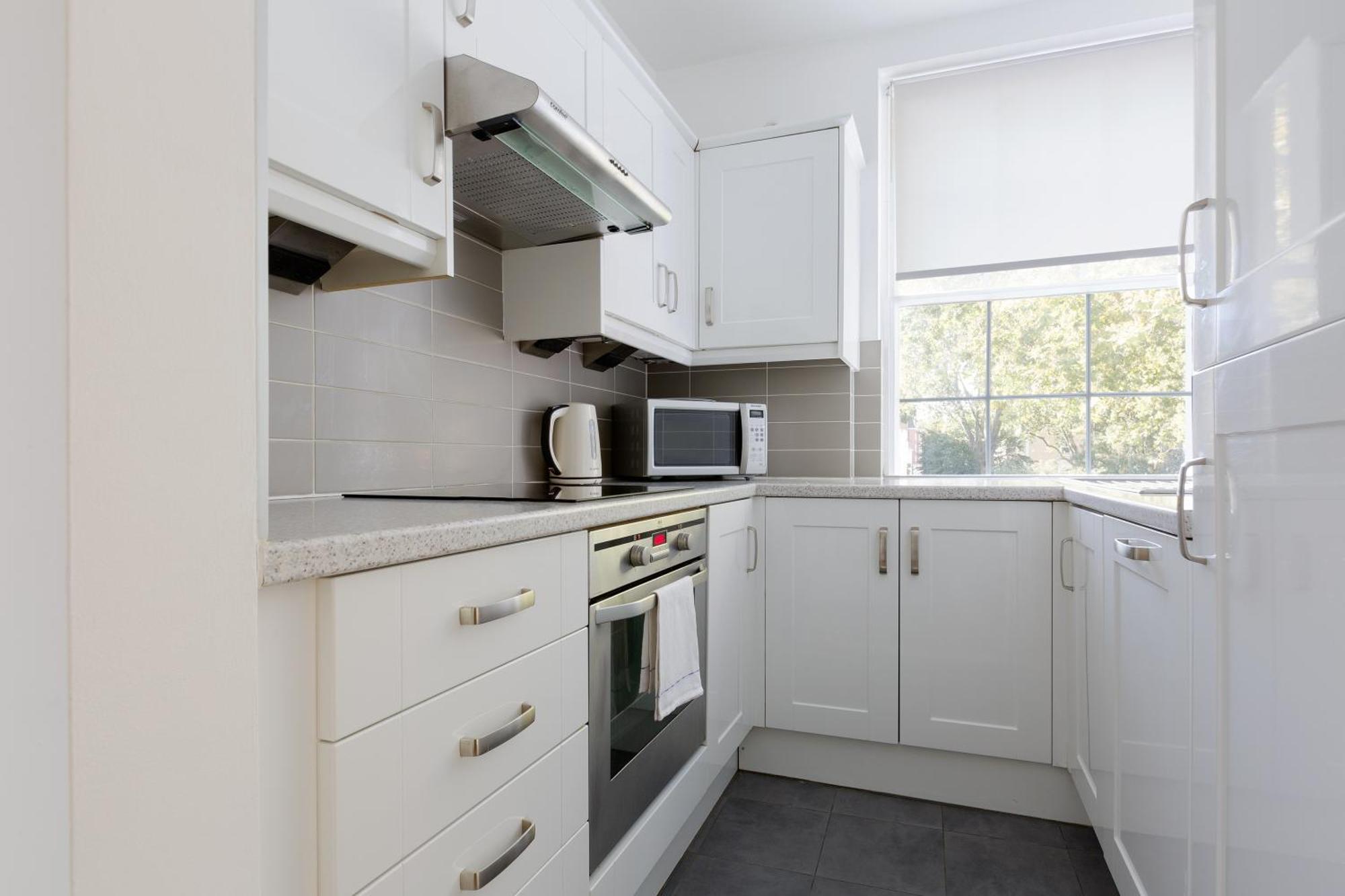 Cozy And Bright 1 Bedroom Apt In Knightsbridge