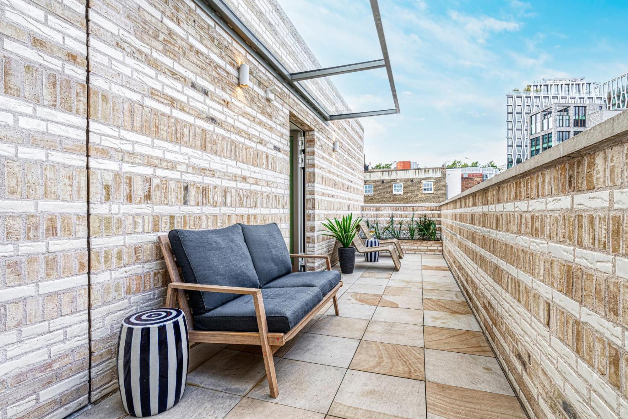 Luxury Flats Near Big Ben And Eye London