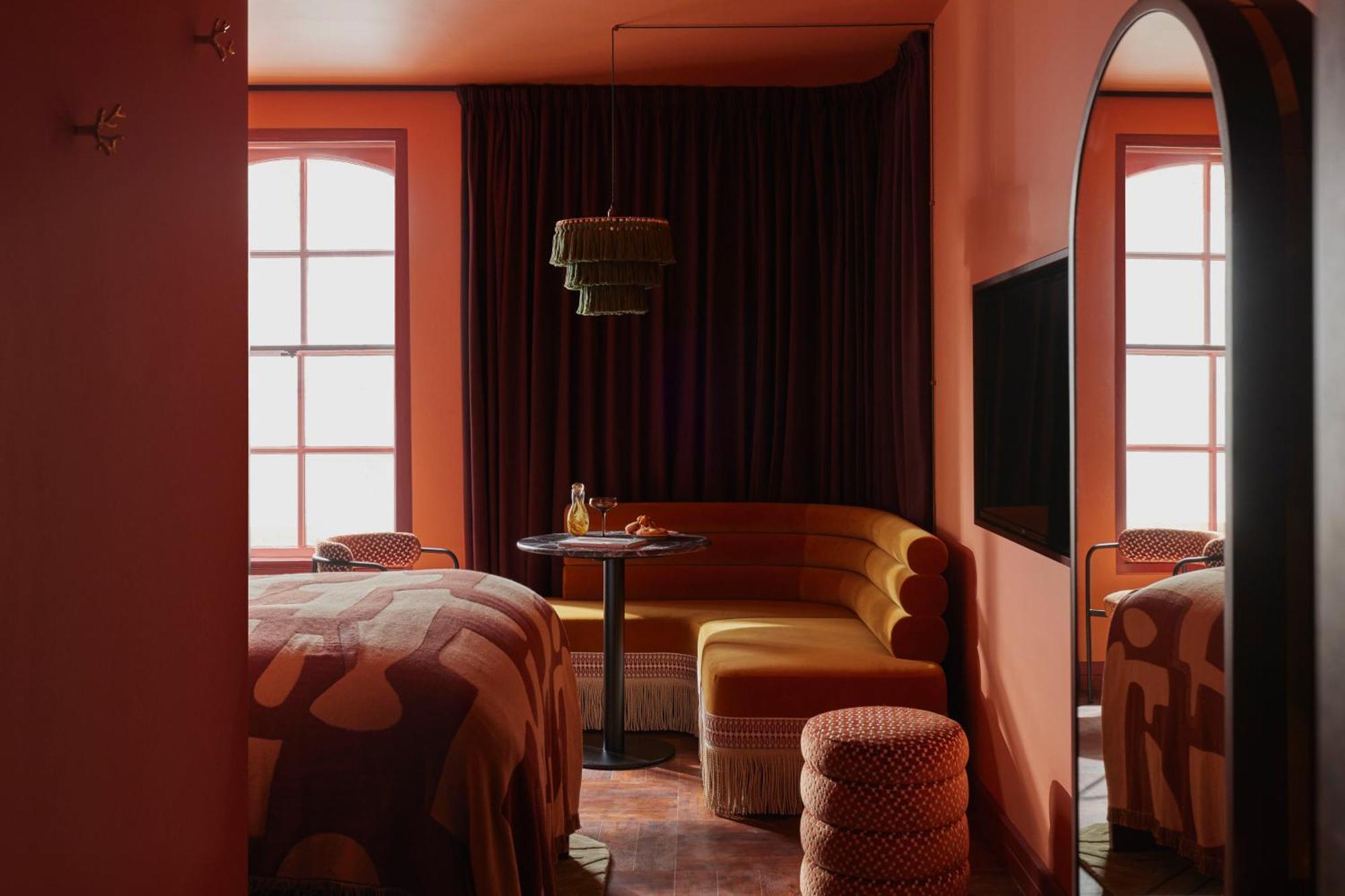 Hotel Ember Locke Kensington