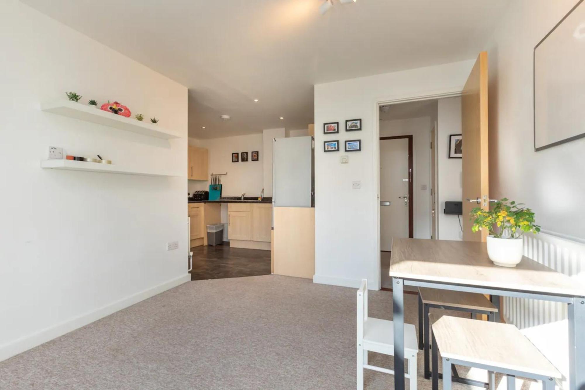Bright & Airy 1 Bedroom In Trendy Peckham Londen