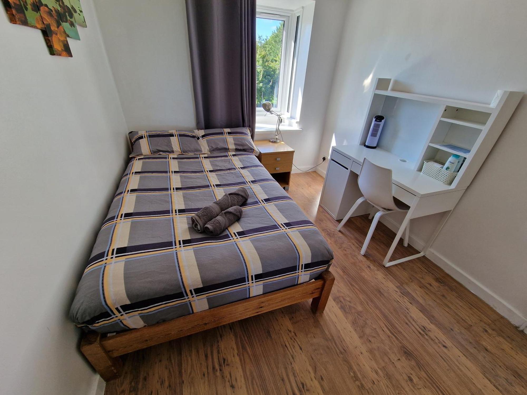 Cozy Double Bedroom In Zone 1-2 Privatunterkunft