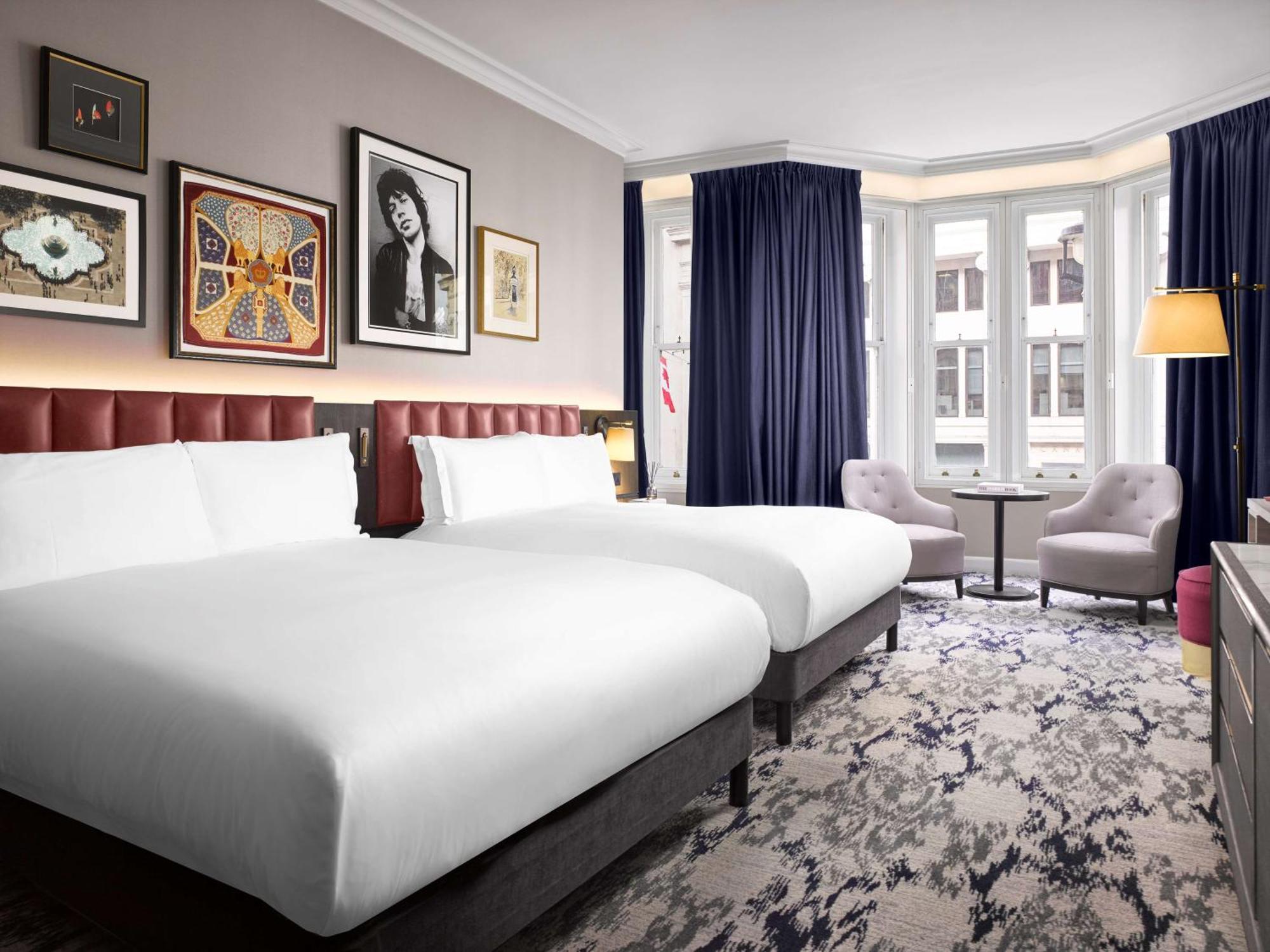 Hotell The Trafalgar St. James, Curio Collection By Hilton London