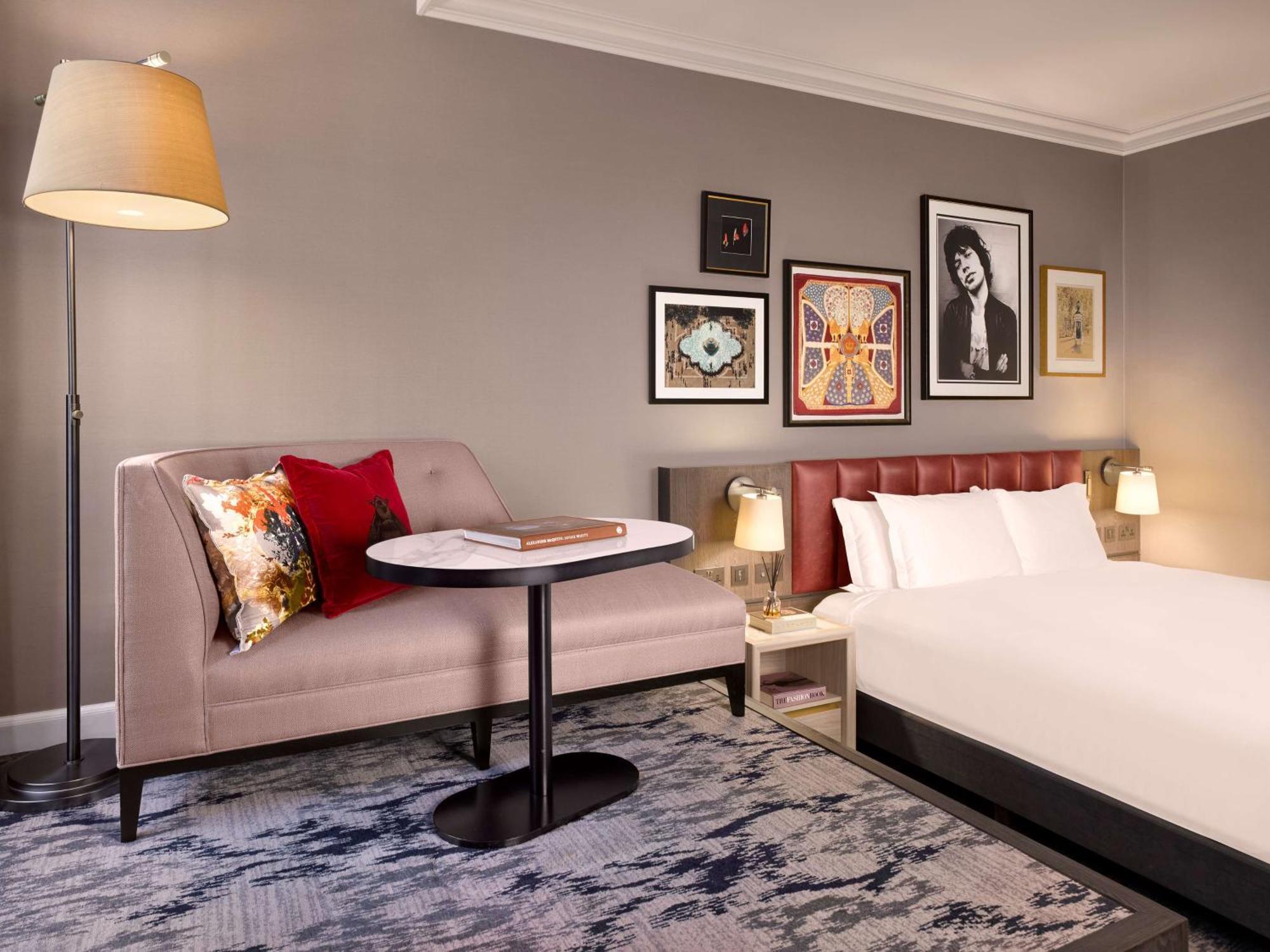 The Trafalgar St. James, Curio Collection By Hilton Hotell London