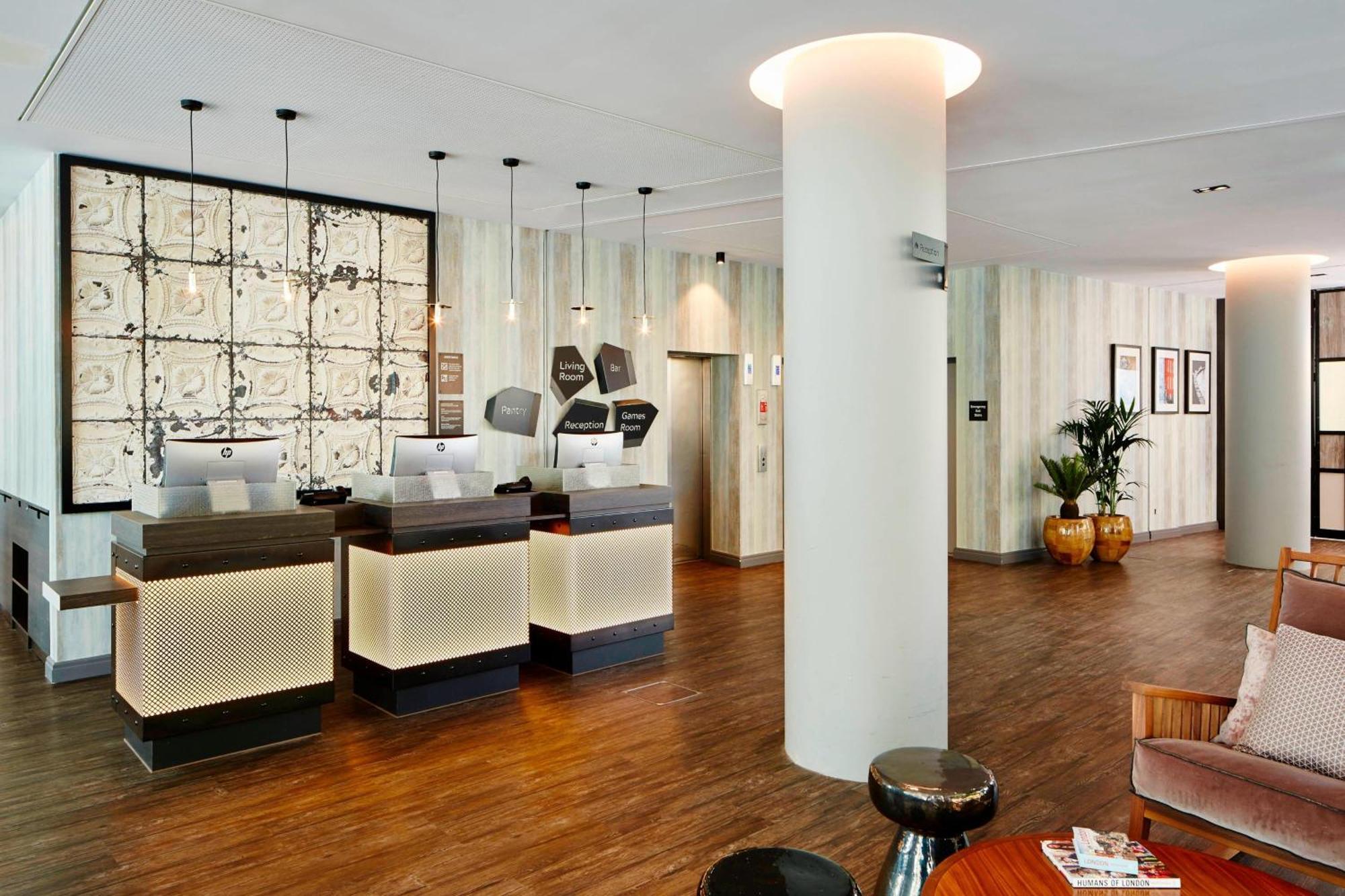 Hotel By Marriott Kensington 4*