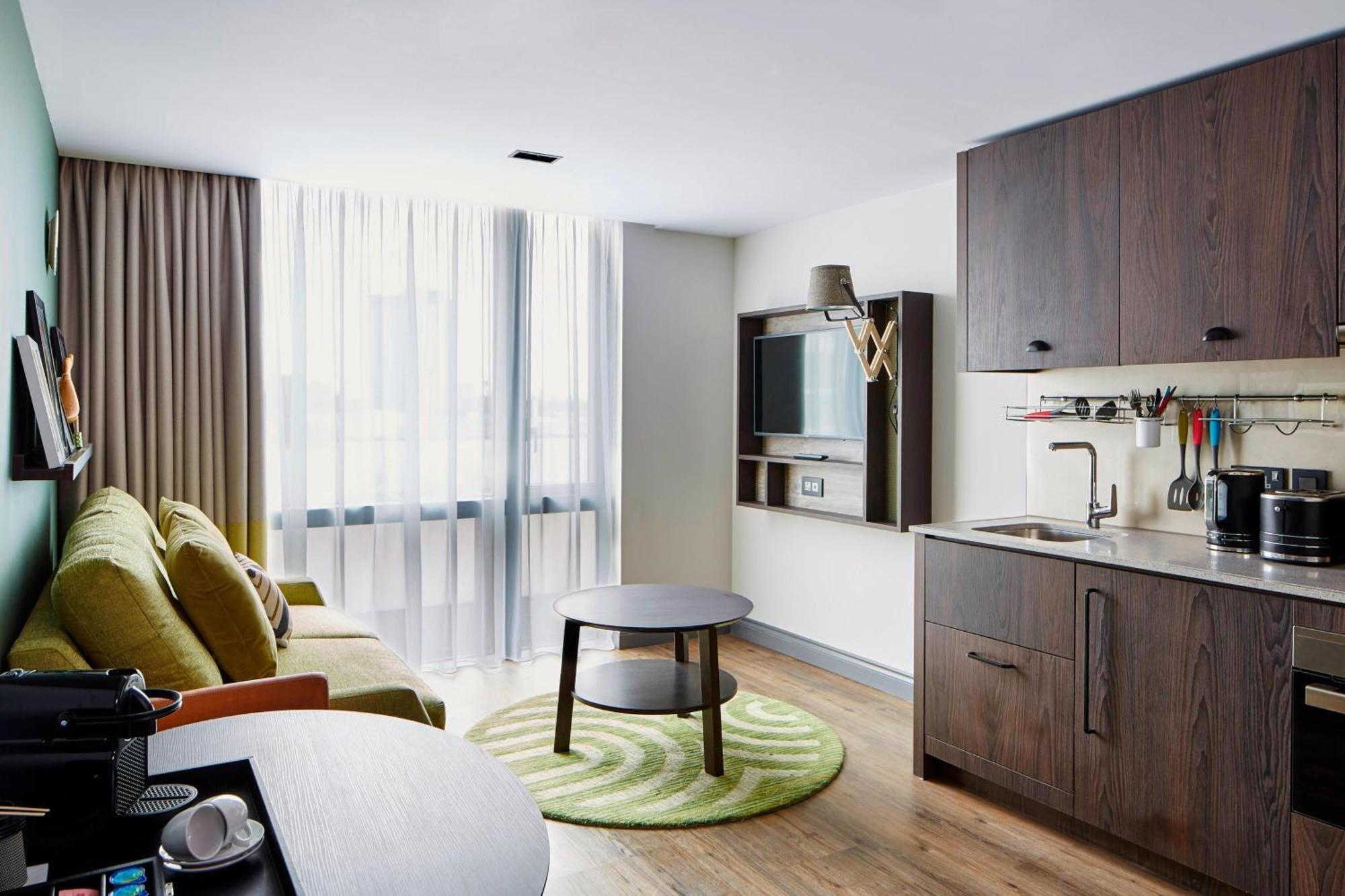 Hotel By Marriott Kensington Londen