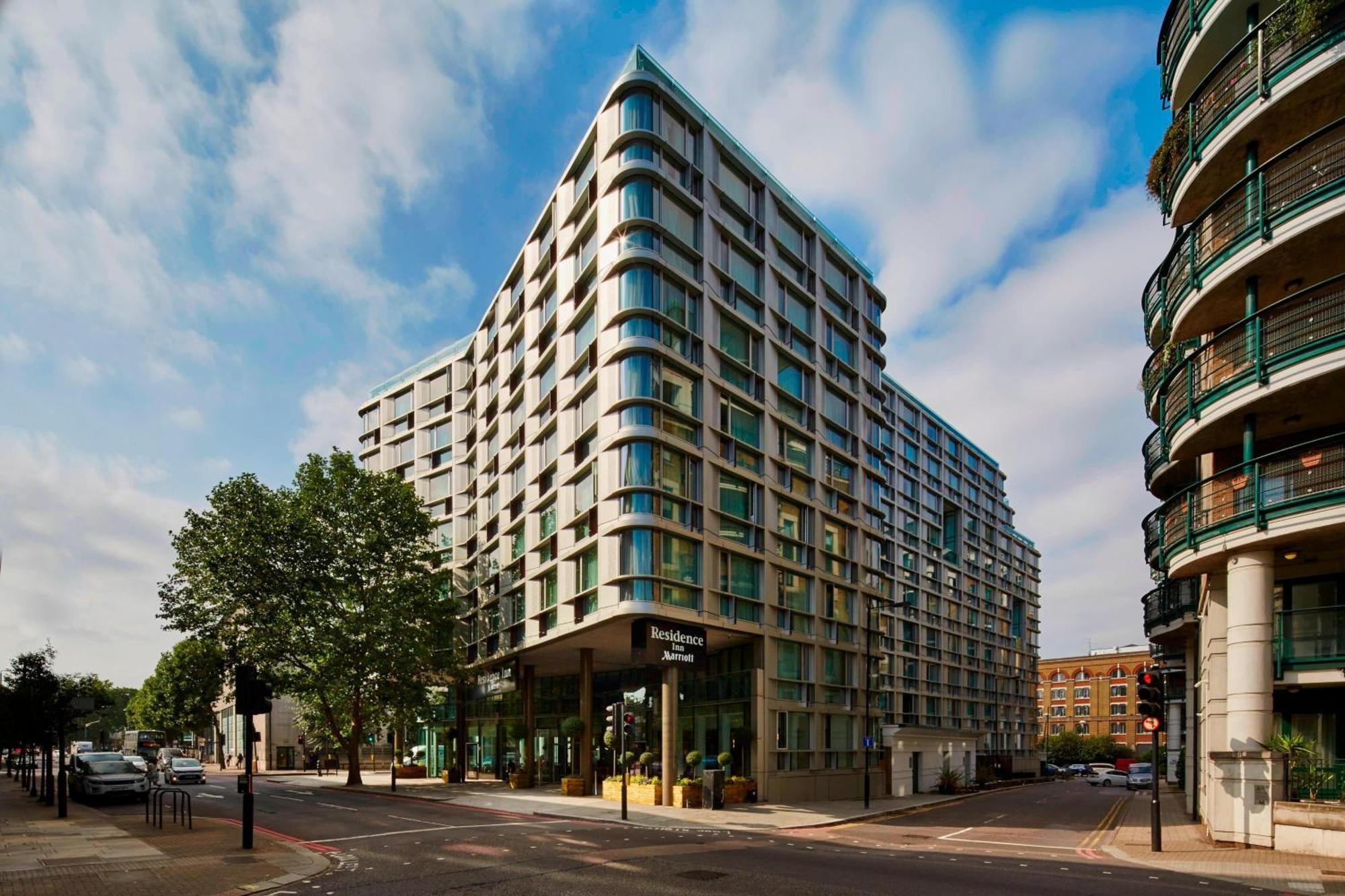 Hotel By Marriott Kensington 4*