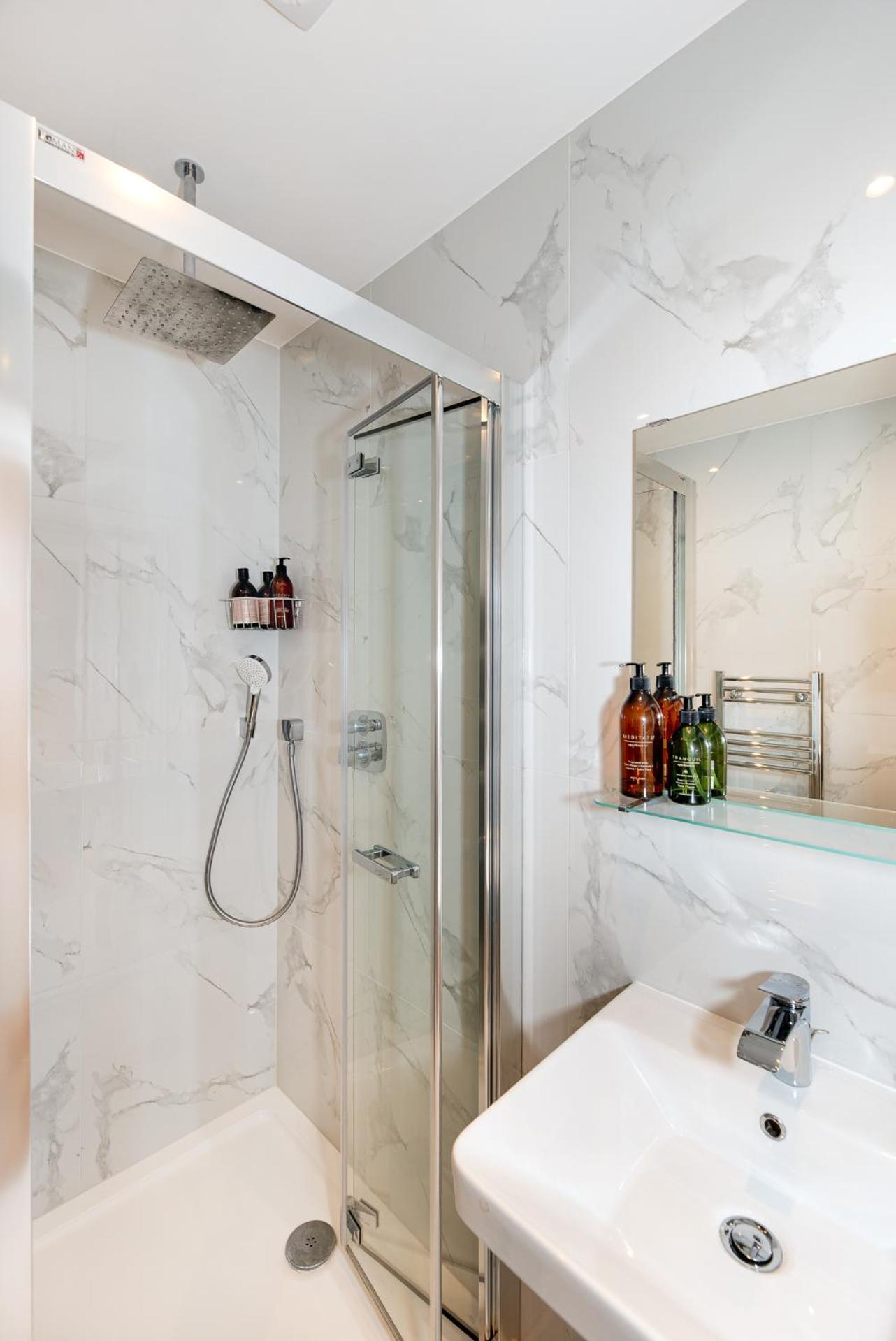 2-bedroom Victorian In Kensington Lägenhet London