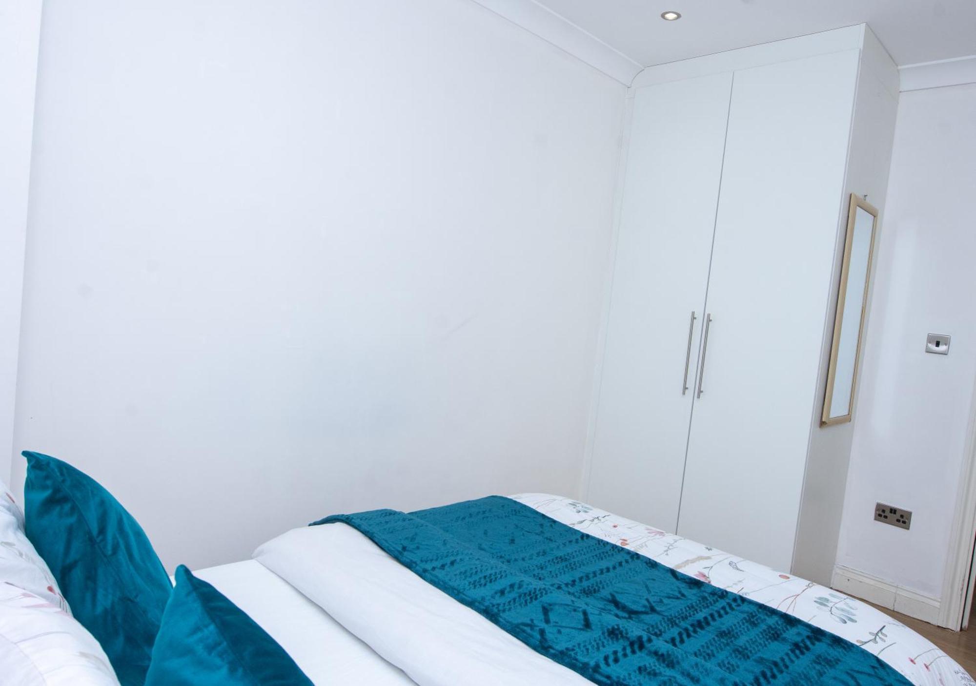 Evergreen Apartments-flat 4, * Londra
