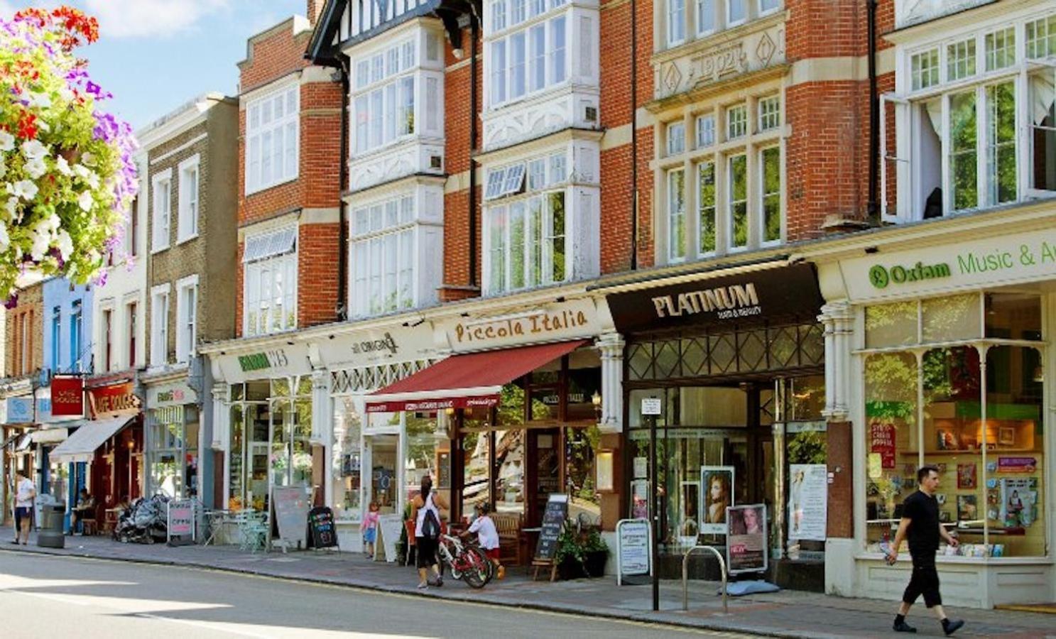 Pass The Keys Renovated Victorian In Ealing Apartment *