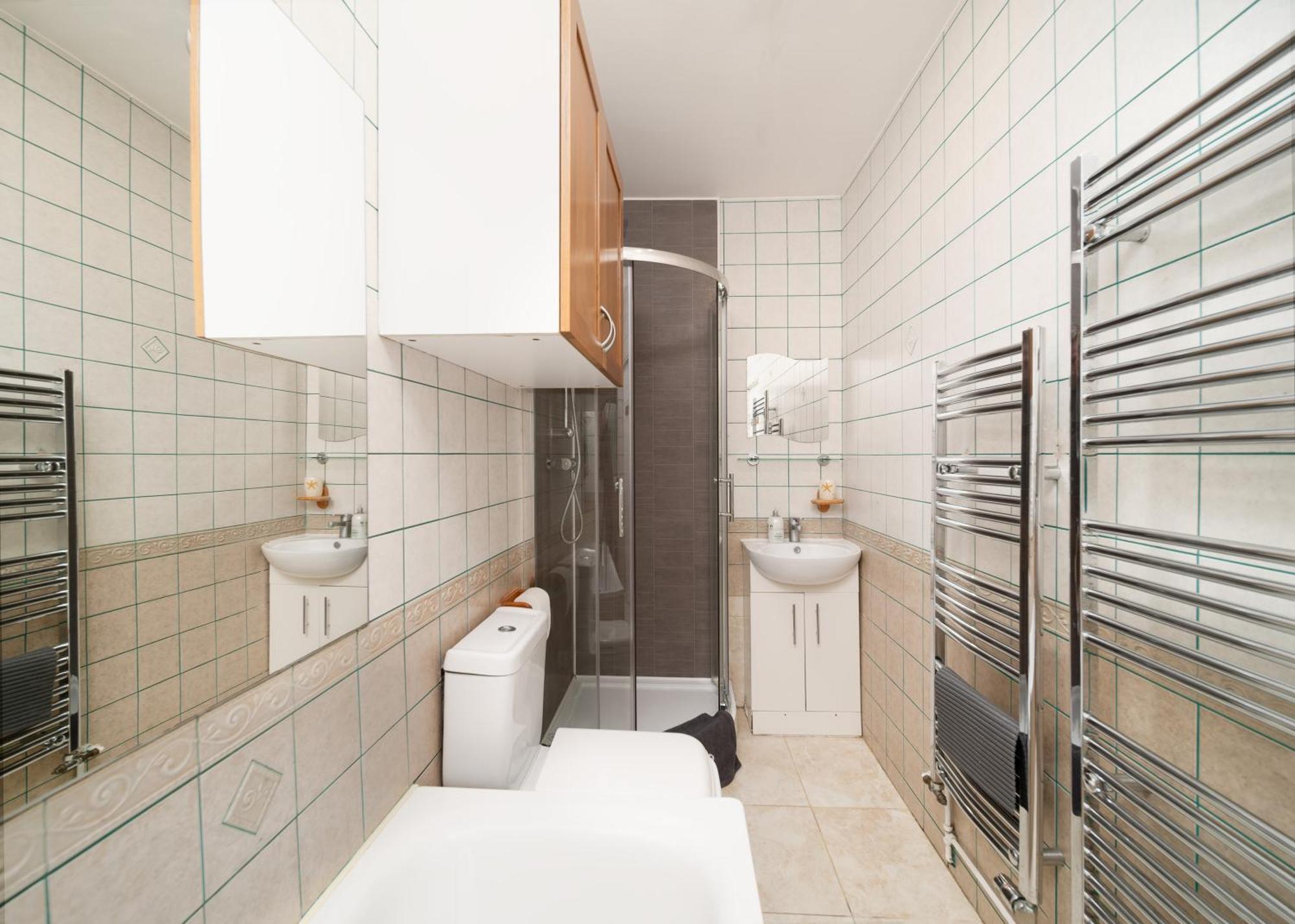 Excel 5min Custom House Station Parking Wifi Sleeps 6 London
