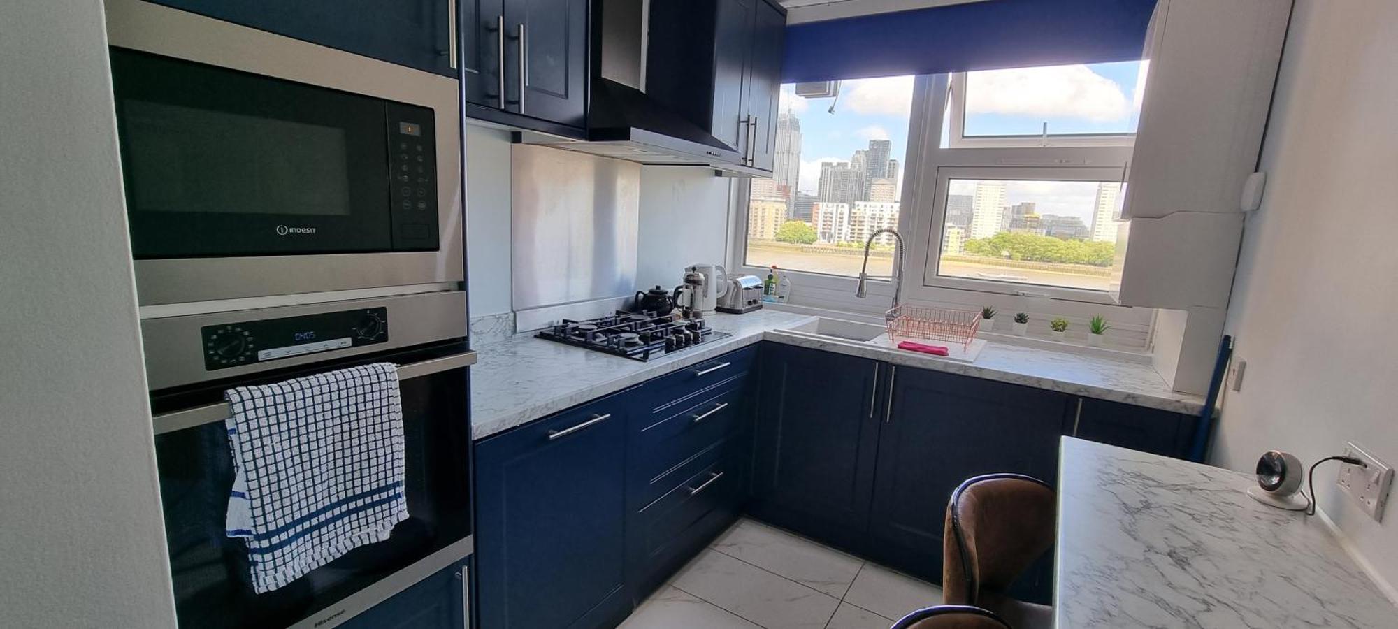 Accommodatie bij particulieren Two Stunning Bedrooms & Private Balcony & River View *