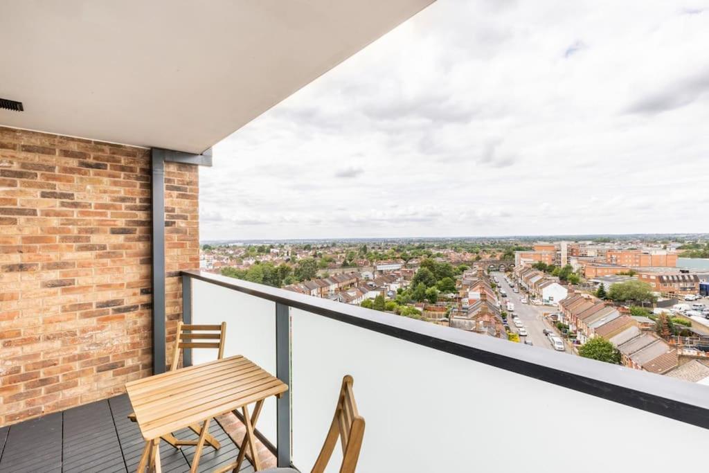 Leilighet Stylish & Comfortable Top-floor Flat In Harrow London