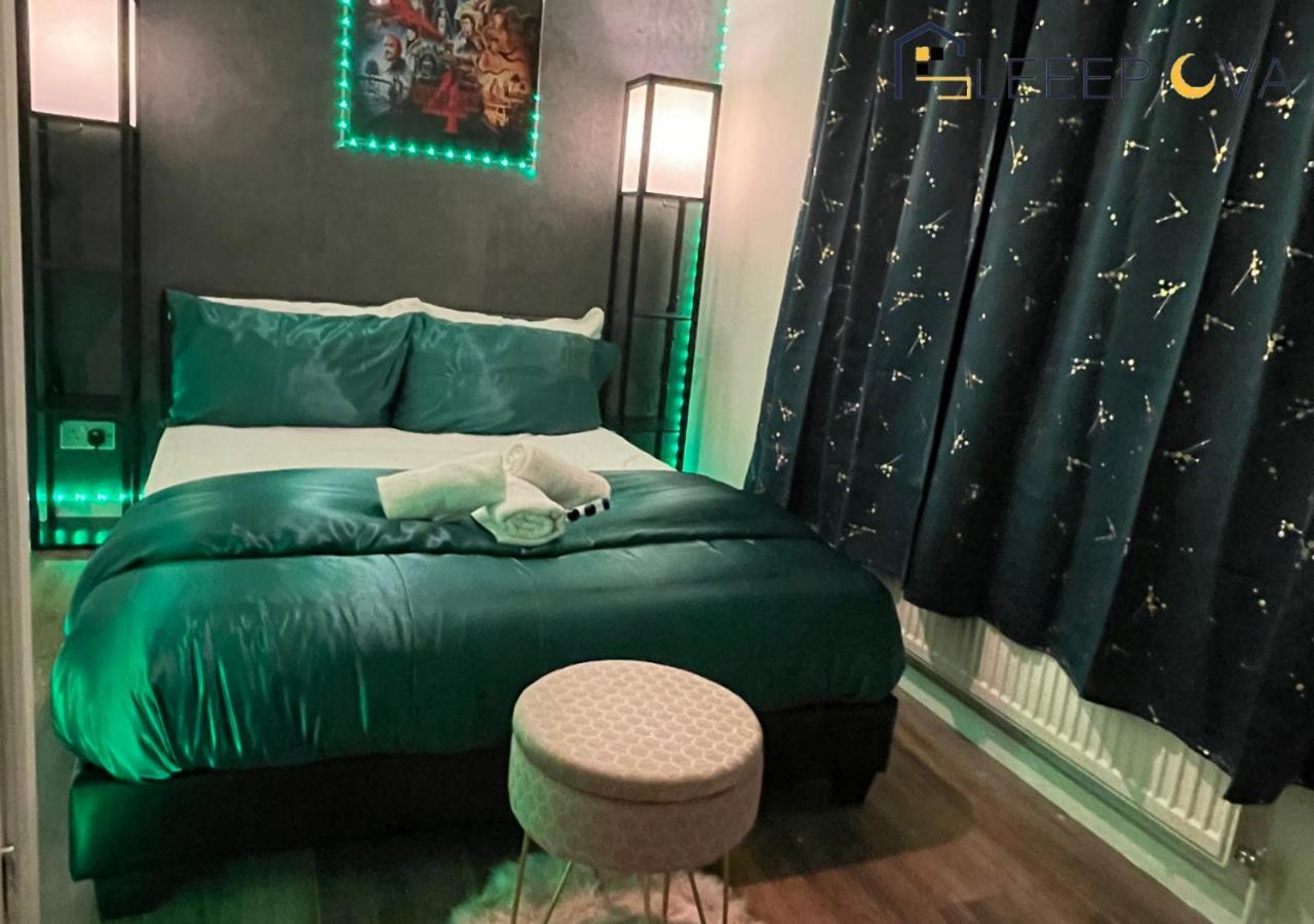 Appartamento Premium Offers L Last-Minute Escape L Luxury & Spacious 2 Bedroom Flat Families Business Relocation Sleepova Short Lets & Serviced Accommodation *
