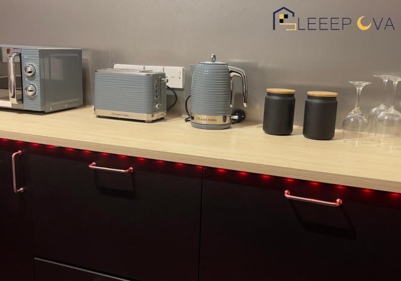 Appartamento Premium Offers L Last-Minute Escape L Luxury & Spacious 2 Bedroom Flat Families Business Relocation Sleepova Short Lets & Serviced Accommodation