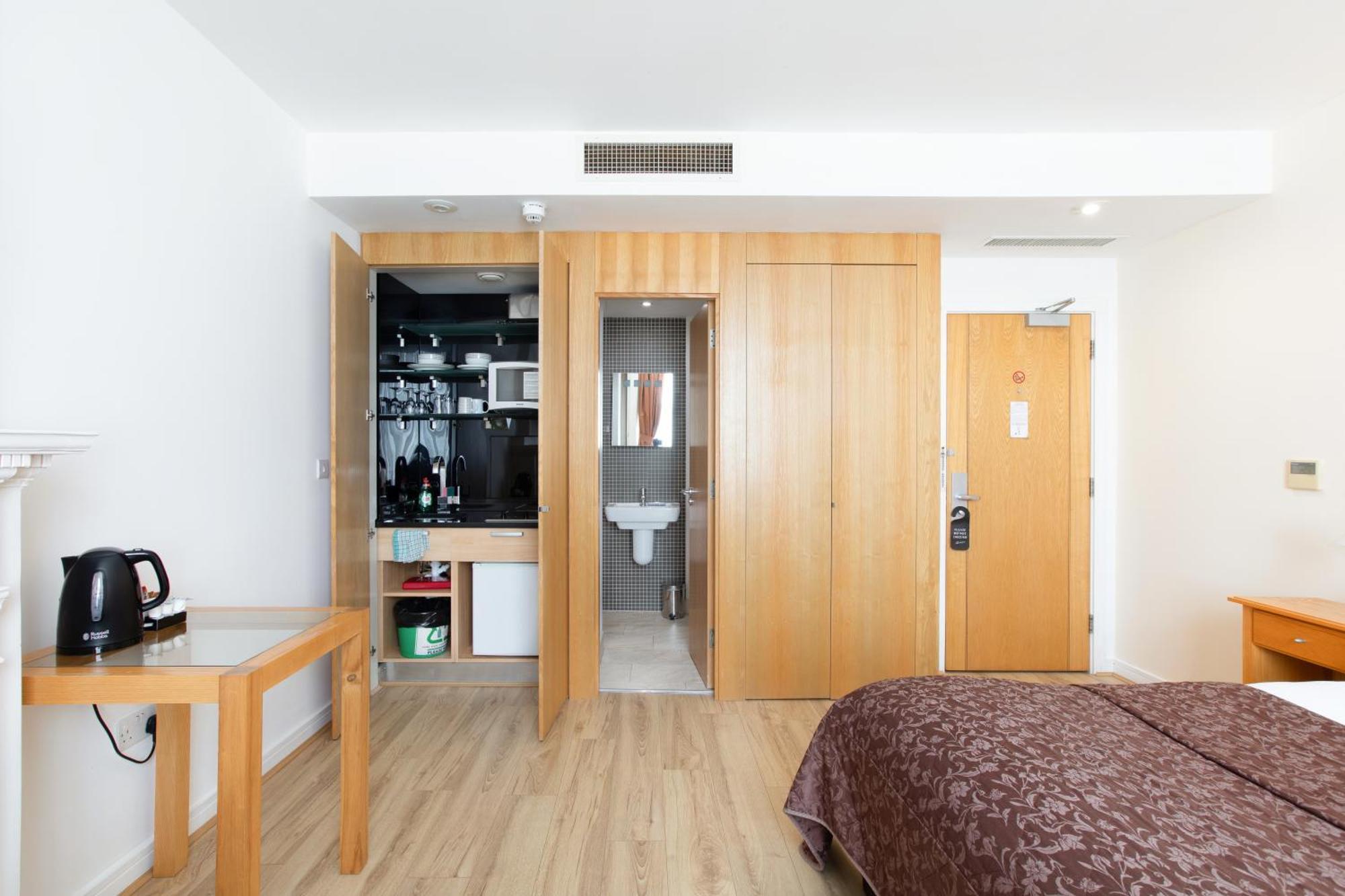 Hotel The Cleveland London