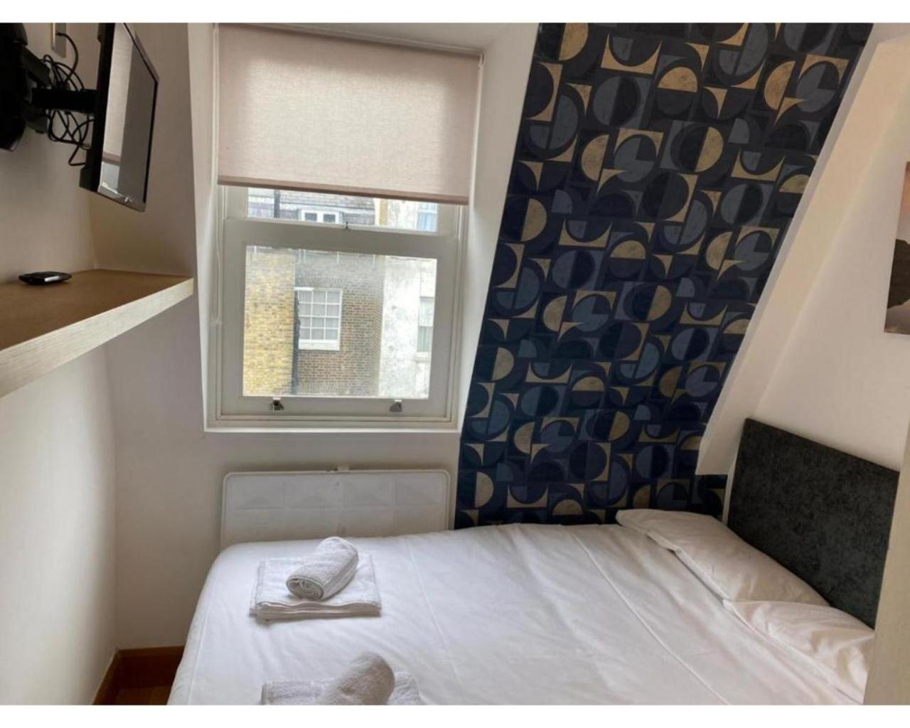 Apartment 80 Inverness Terrace *