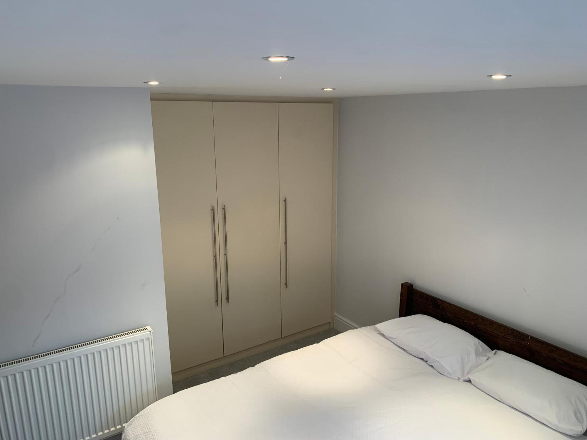 Cosy Spacious Master Room. *