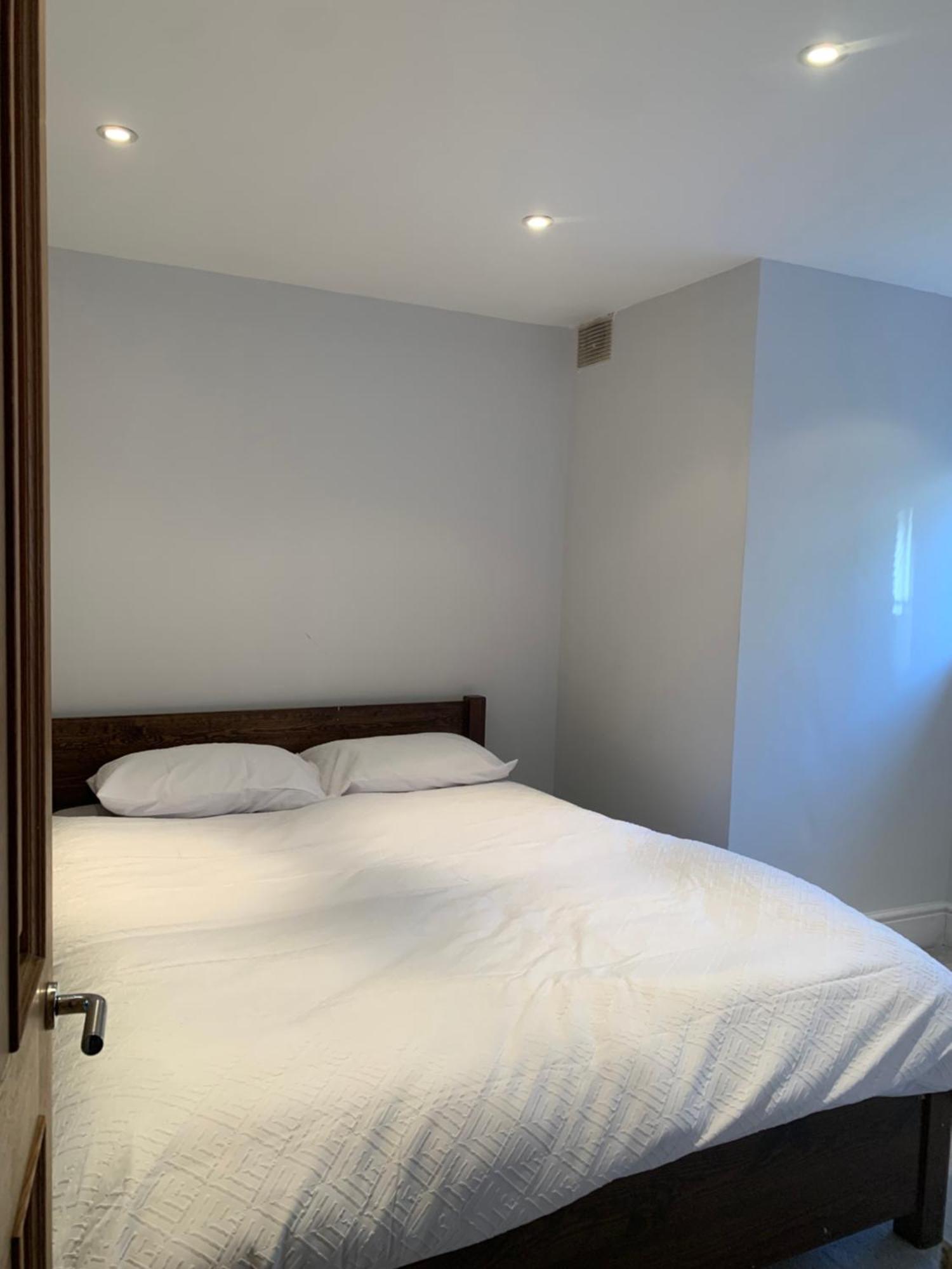 Cosy Spacious Master Room.