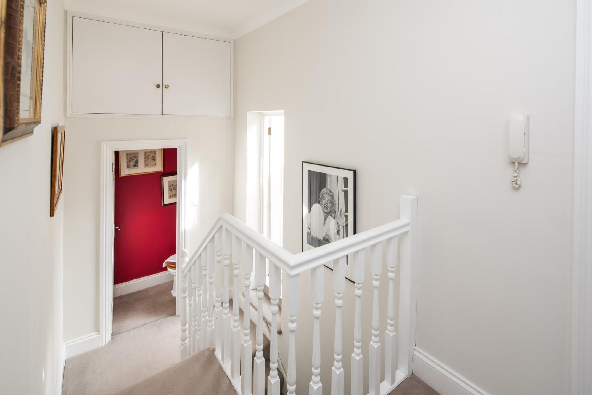 Charming Fulham Spacious With Modern Touches Holiday home London