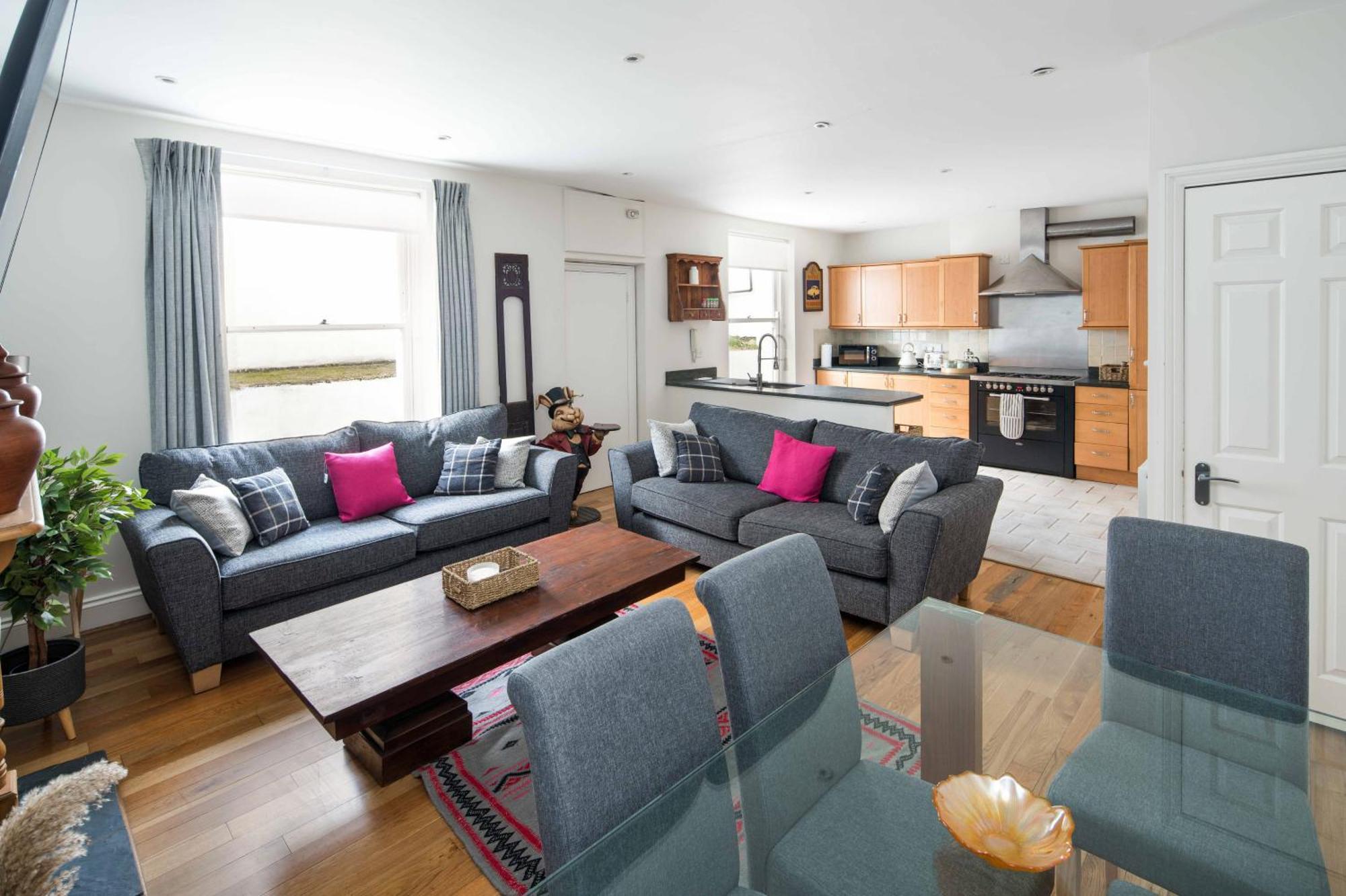 Charming Fulham Spacious With Modern Touches * London