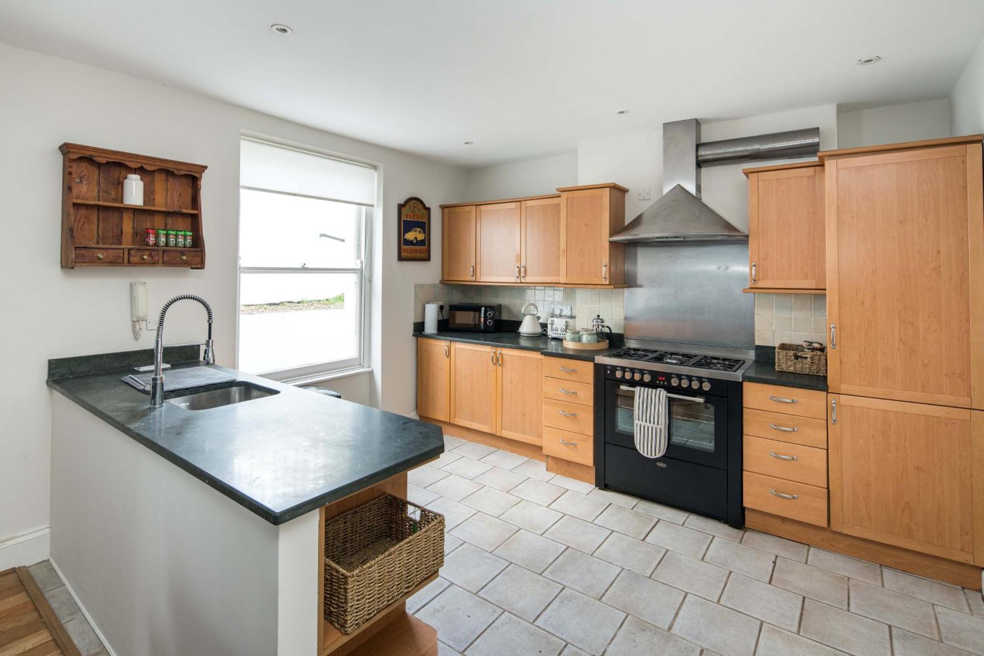 Charming Fulham Spacious With Modern Touches Holiday home London