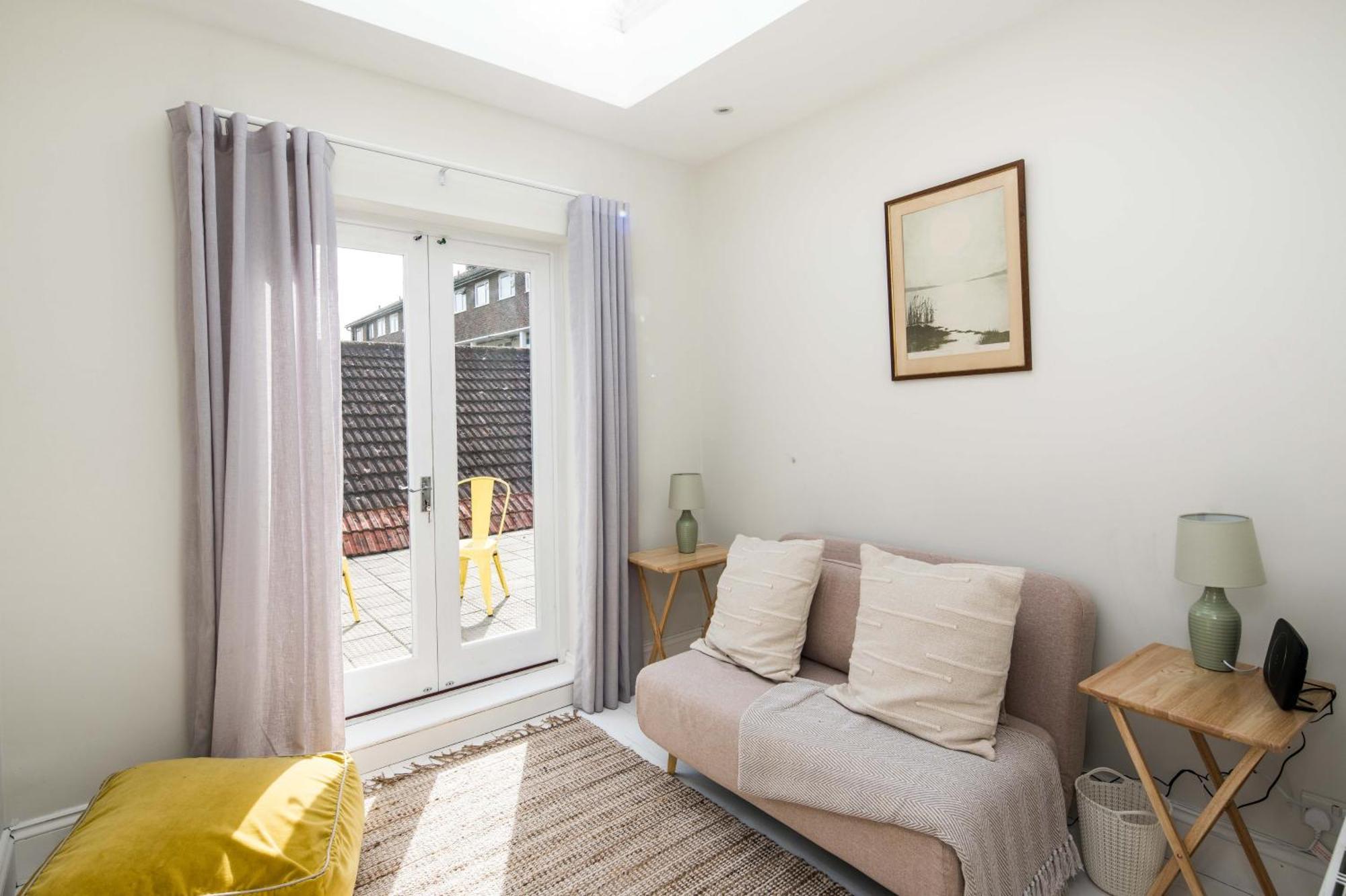 Charming Fulham Spacious With Modern Touches * London