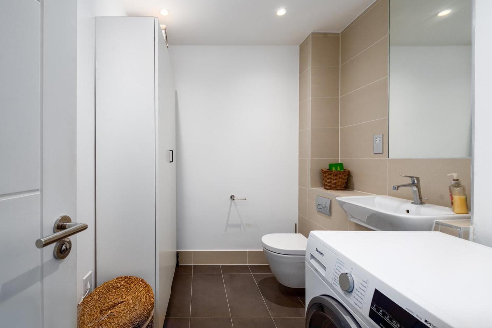 Lägenhet Guestready - Modern With Garden *