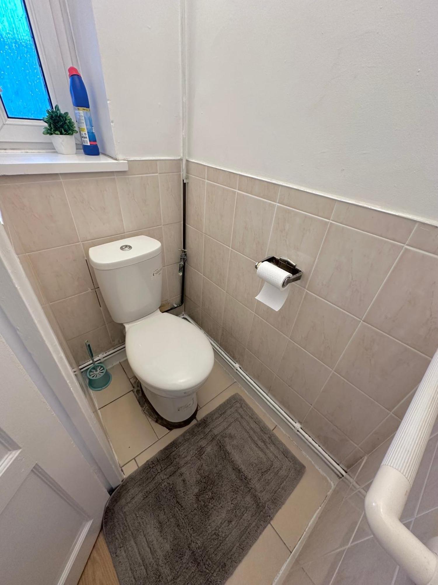 1 Bedroom Flat In Whitechapel, Appartement *