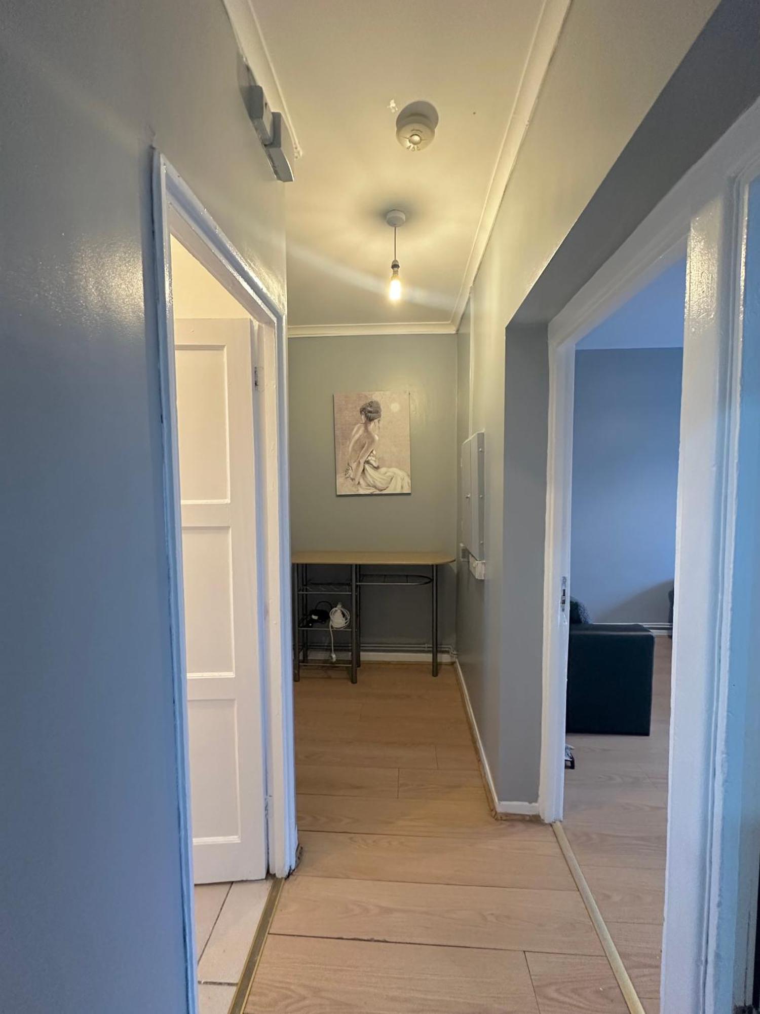 1 Bedroom Flat In Whitechapel, Appartement *
