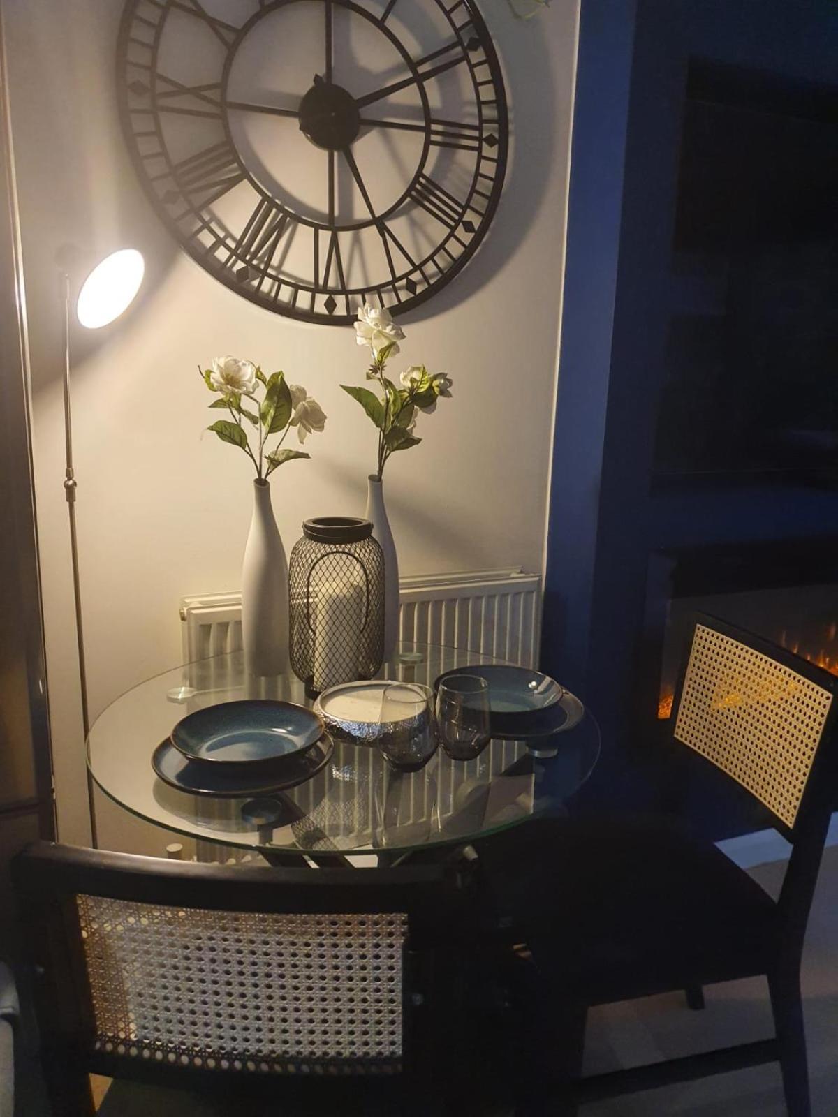 Lägenhet Luxury 2 Bedroom Flat In Central *