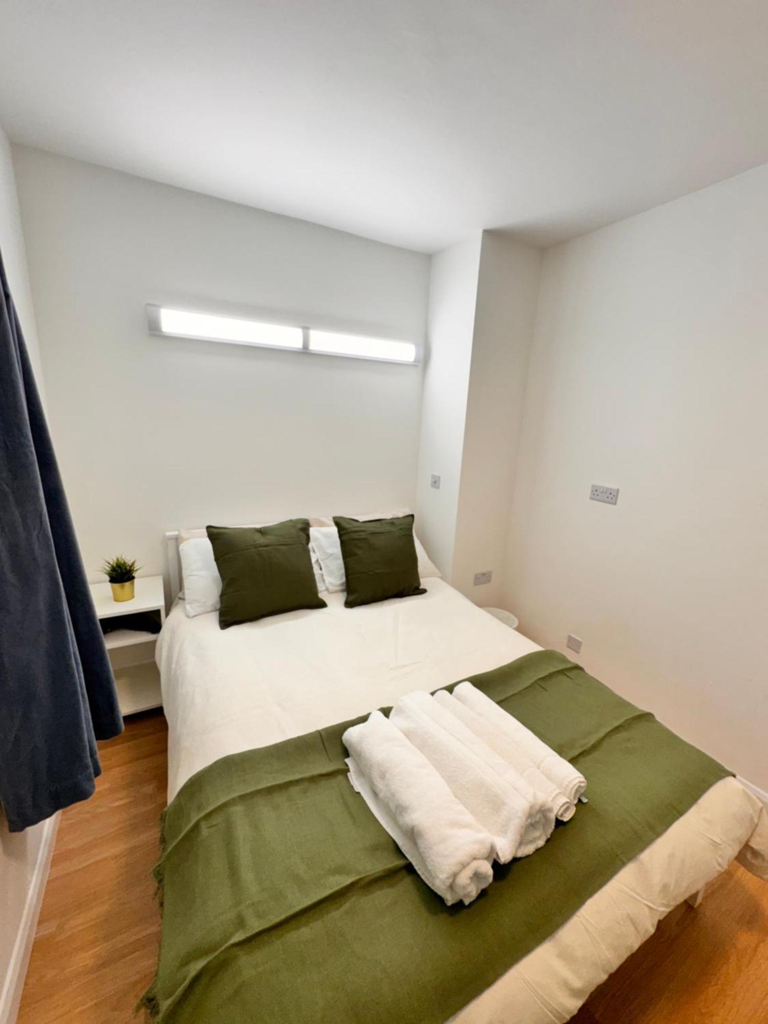 Lägenhet Luxury 2 Bhk In Canary Wharf *