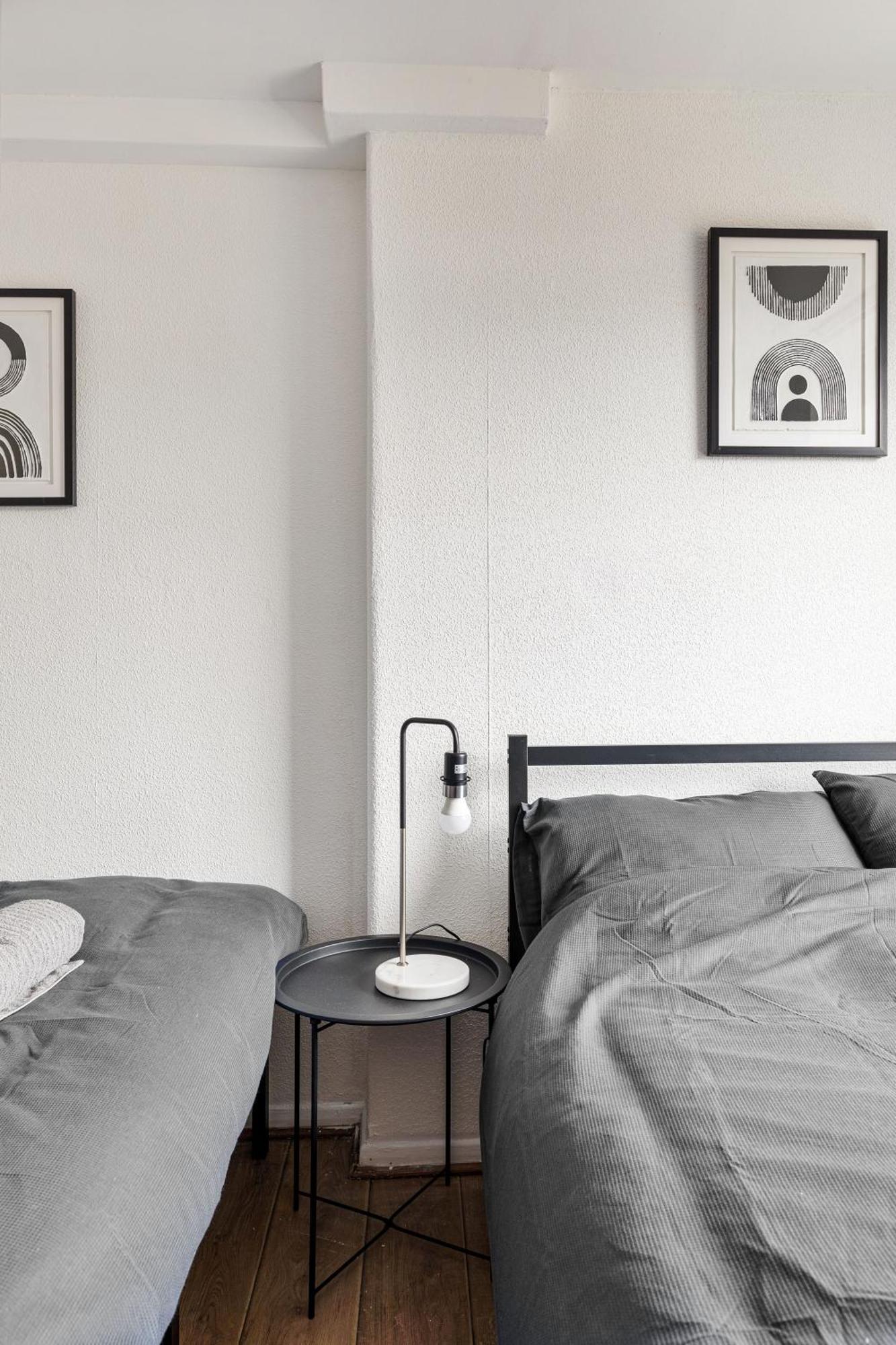 Sleek Shoreditch Hideout - 2 Bed Gem With Balcony In Appartement