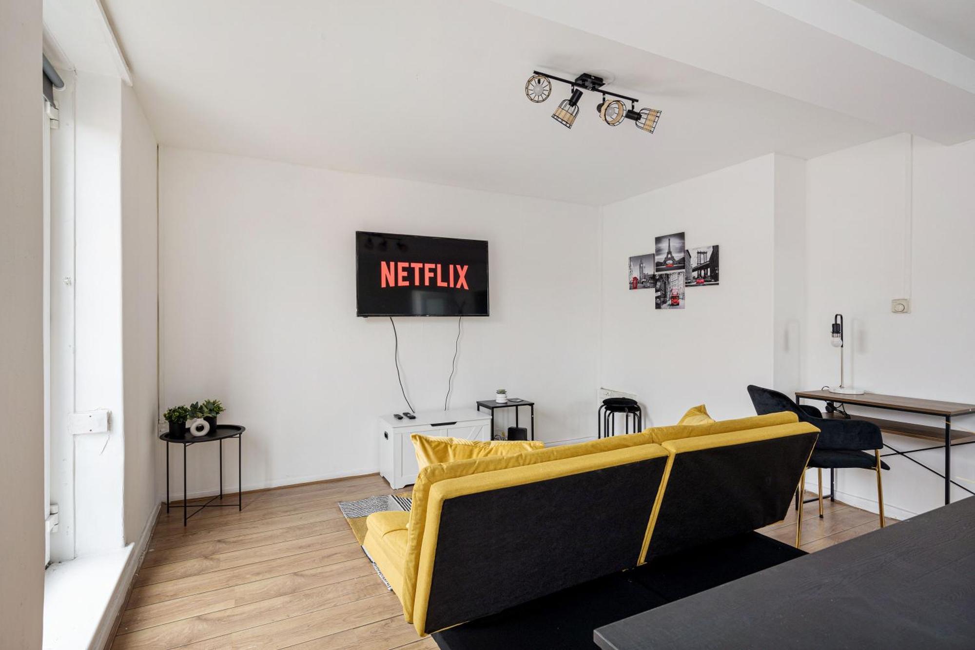 Sleek Shoreditch Hideout - 2 Bed Gem With Balcony In Londres