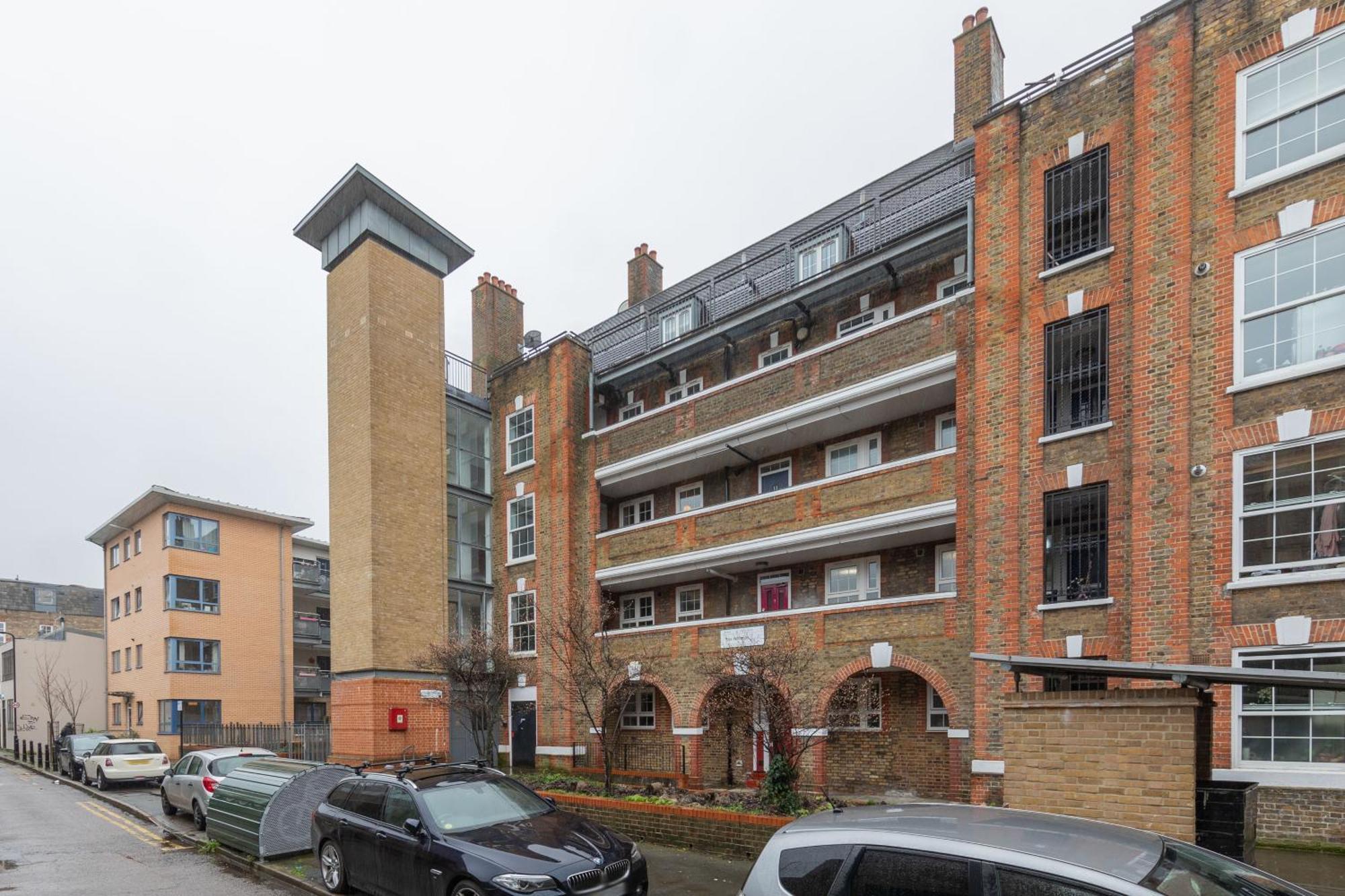 Sleek Shoreditch Hideout - 2 Bed Gem With Balcony In Appartement *