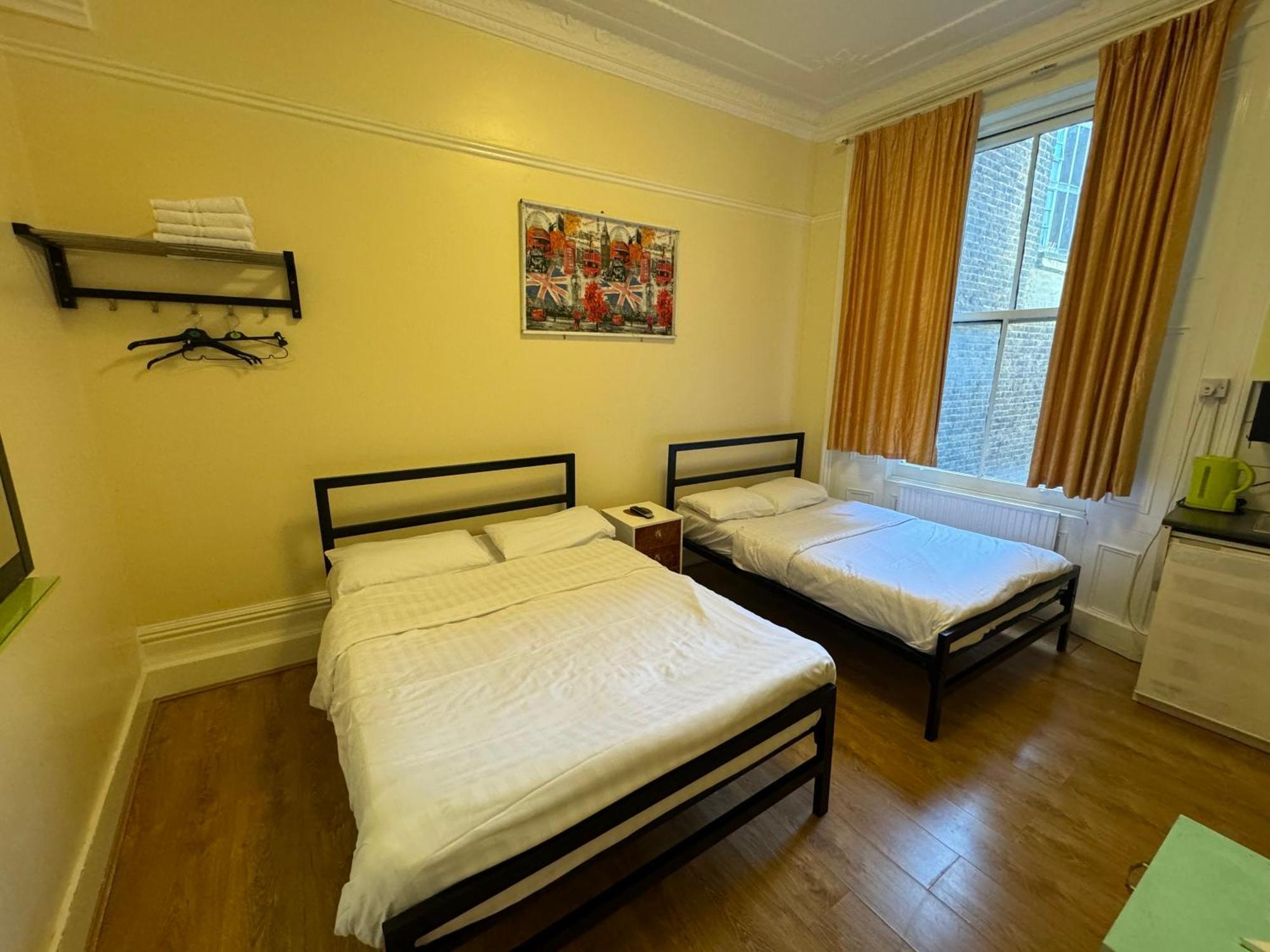 Anwar House Gasthuis