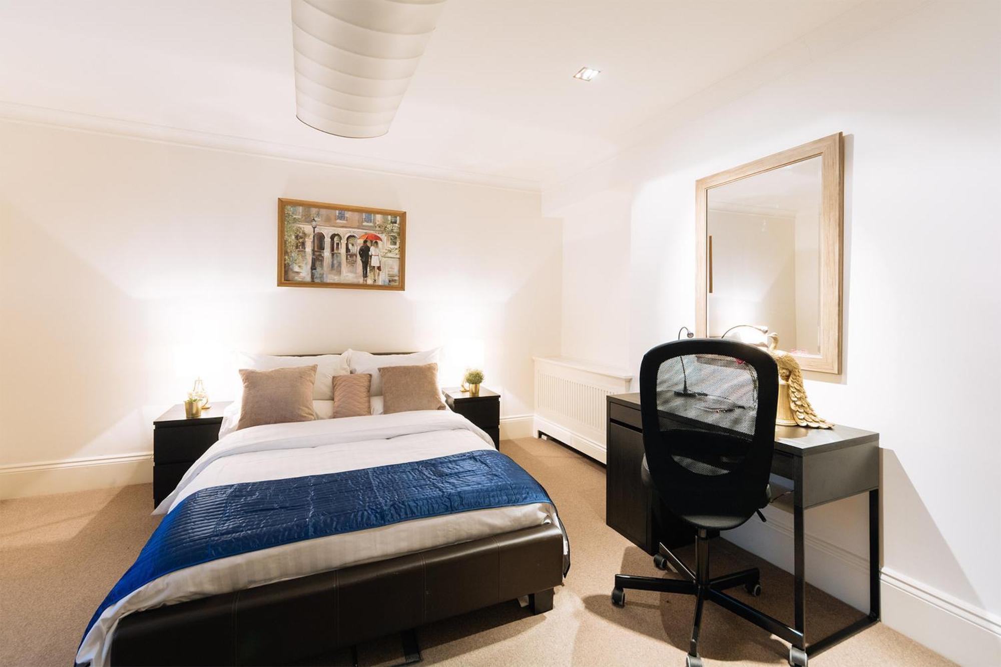 Hotel Curzon Residences