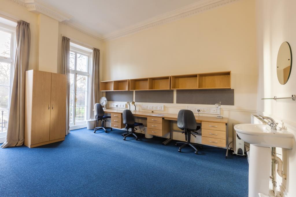 Lägenhet Lse Passfield Hall