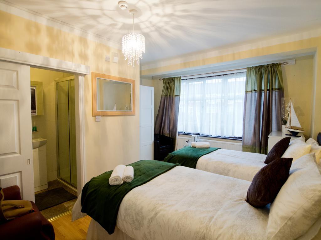 Gable Bed & Breakfast London