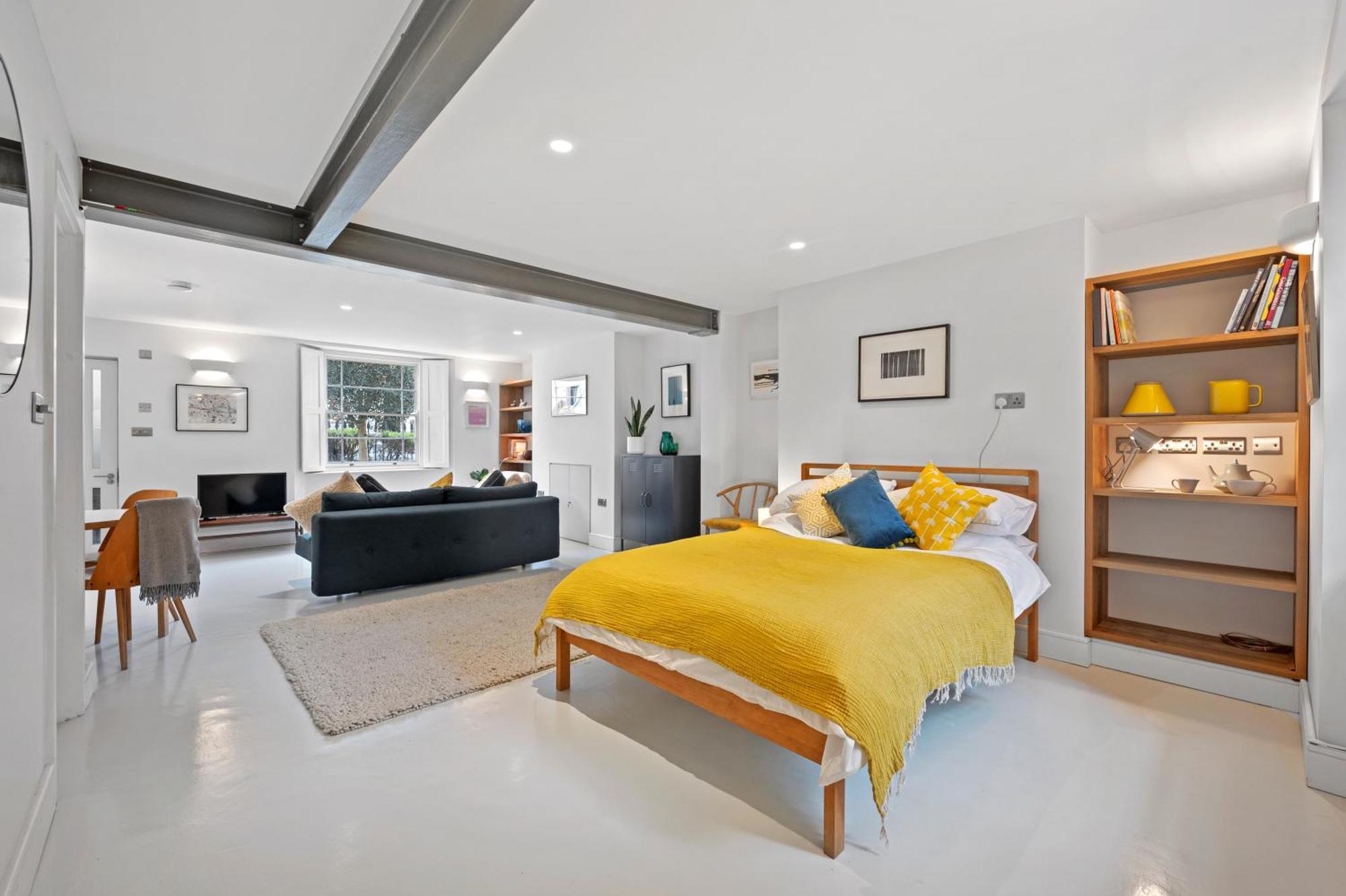 Cosy, Calm Camden Square Studio * London