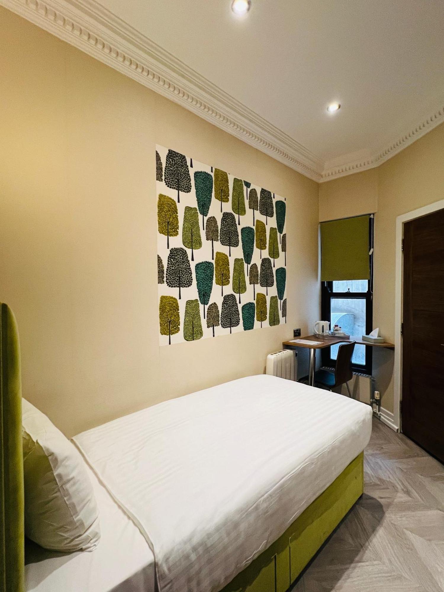 Cheshire Hotel